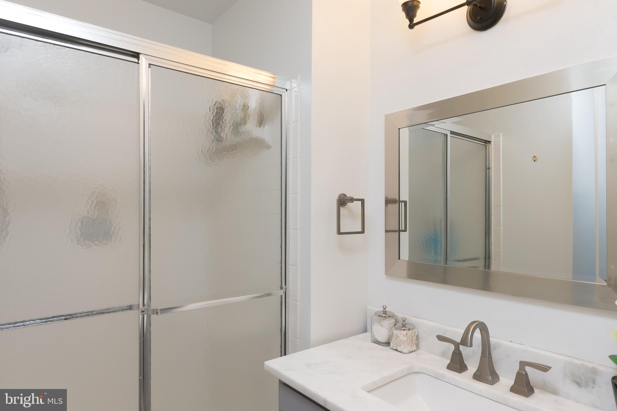 LAKE DEVEREUX - Residential