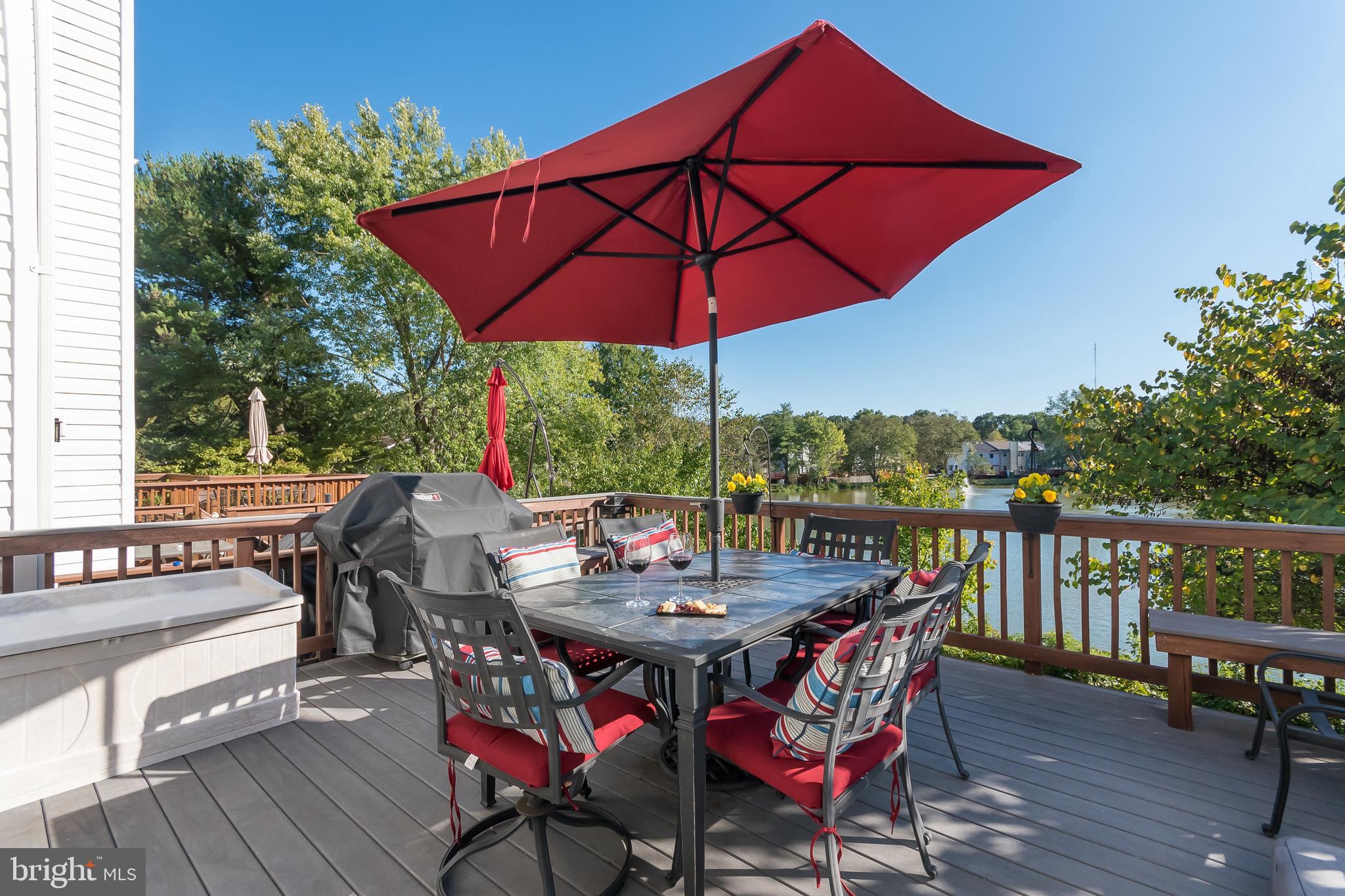 LAKE DEVEREUX - Residential