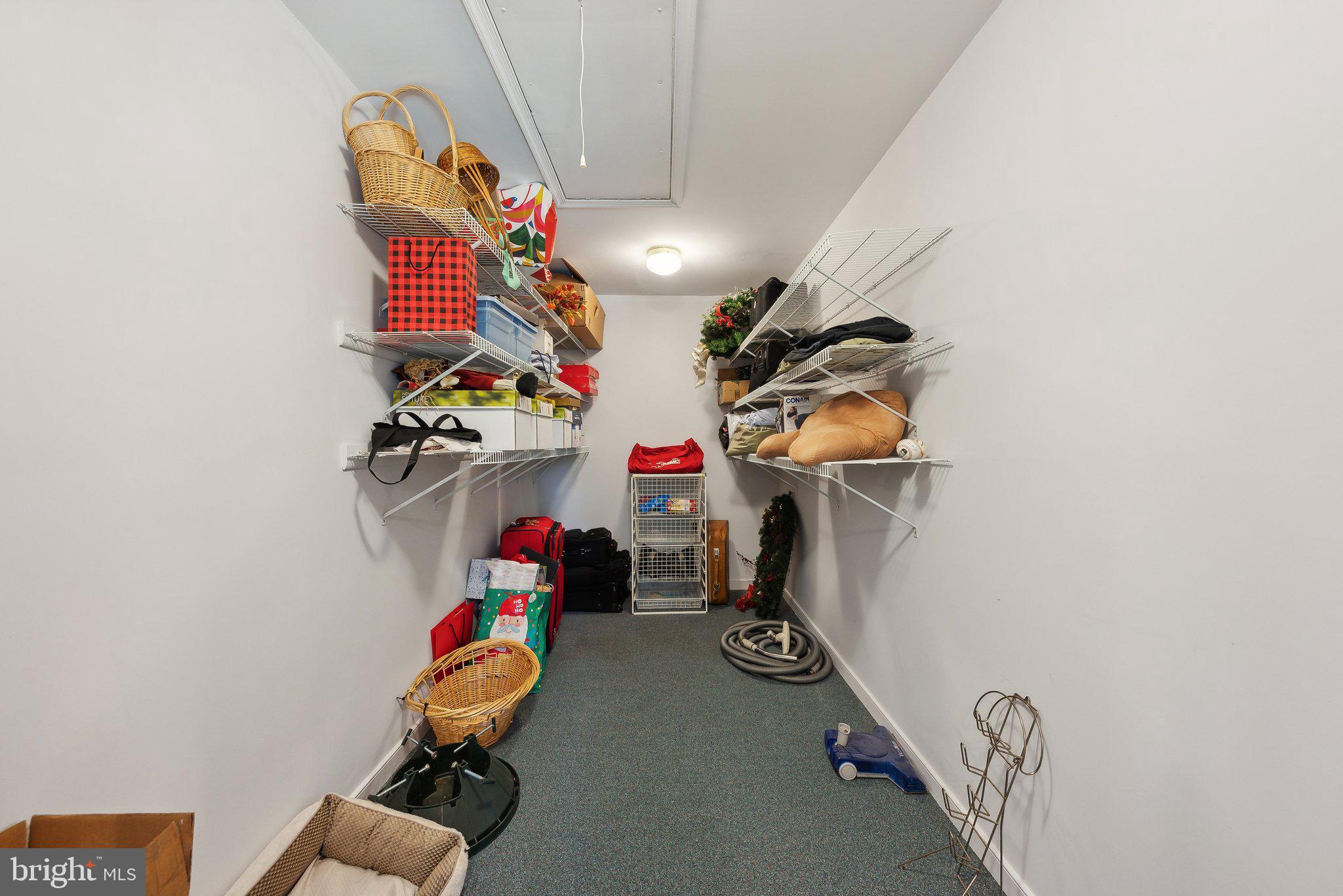 SYCAMORE ACRES - Residential