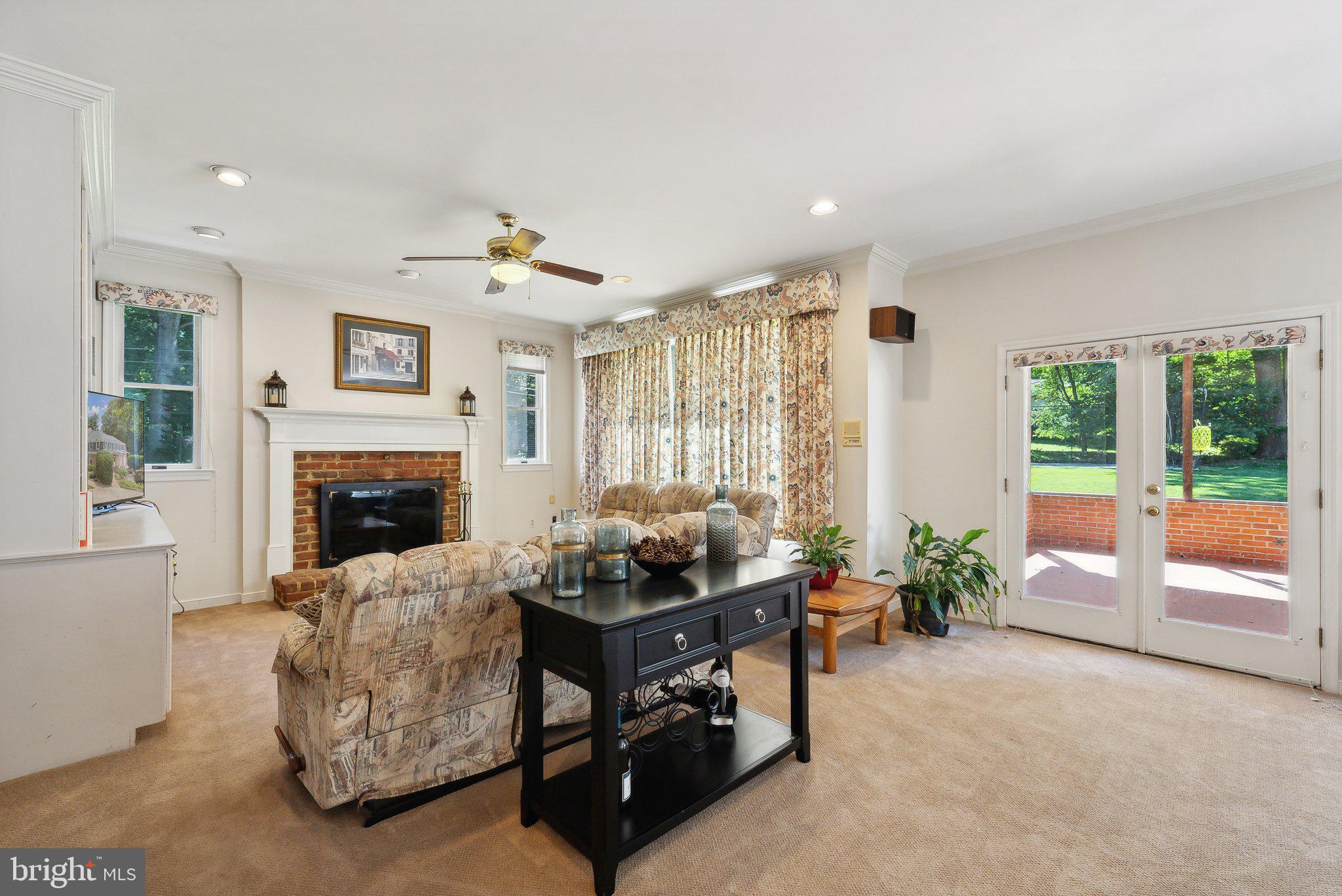 SYCAMORE ACRES - Residential