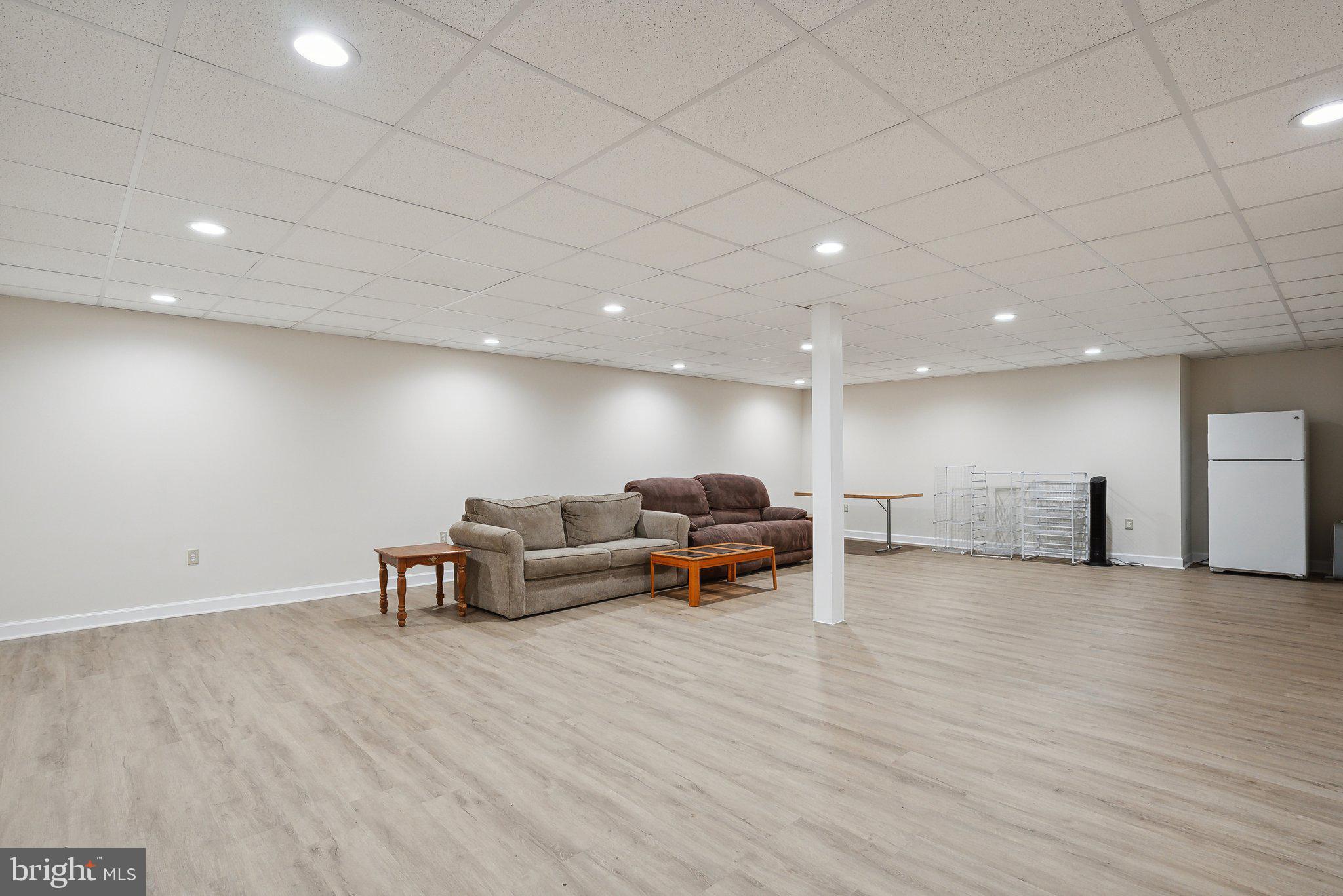 SYCAMORE ACRES - Residential