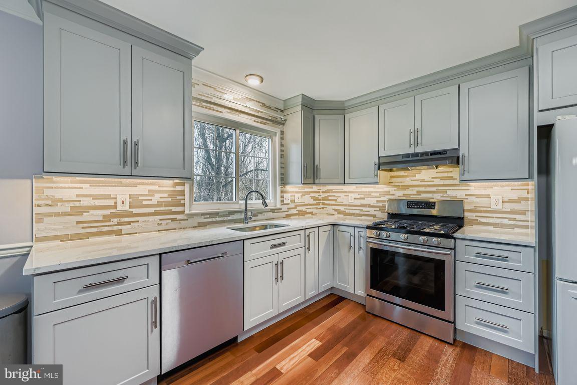 TIMBERGROVE - Residential