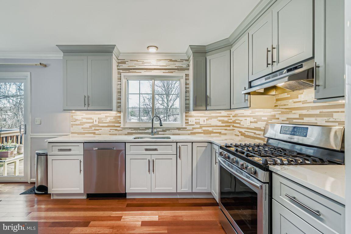 TIMBERGROVE - Residential