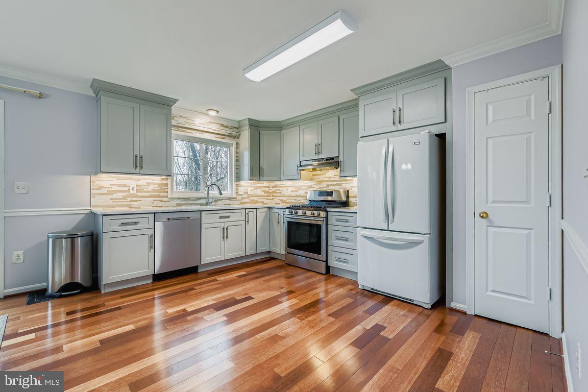 TIMBERGROVE - Residential