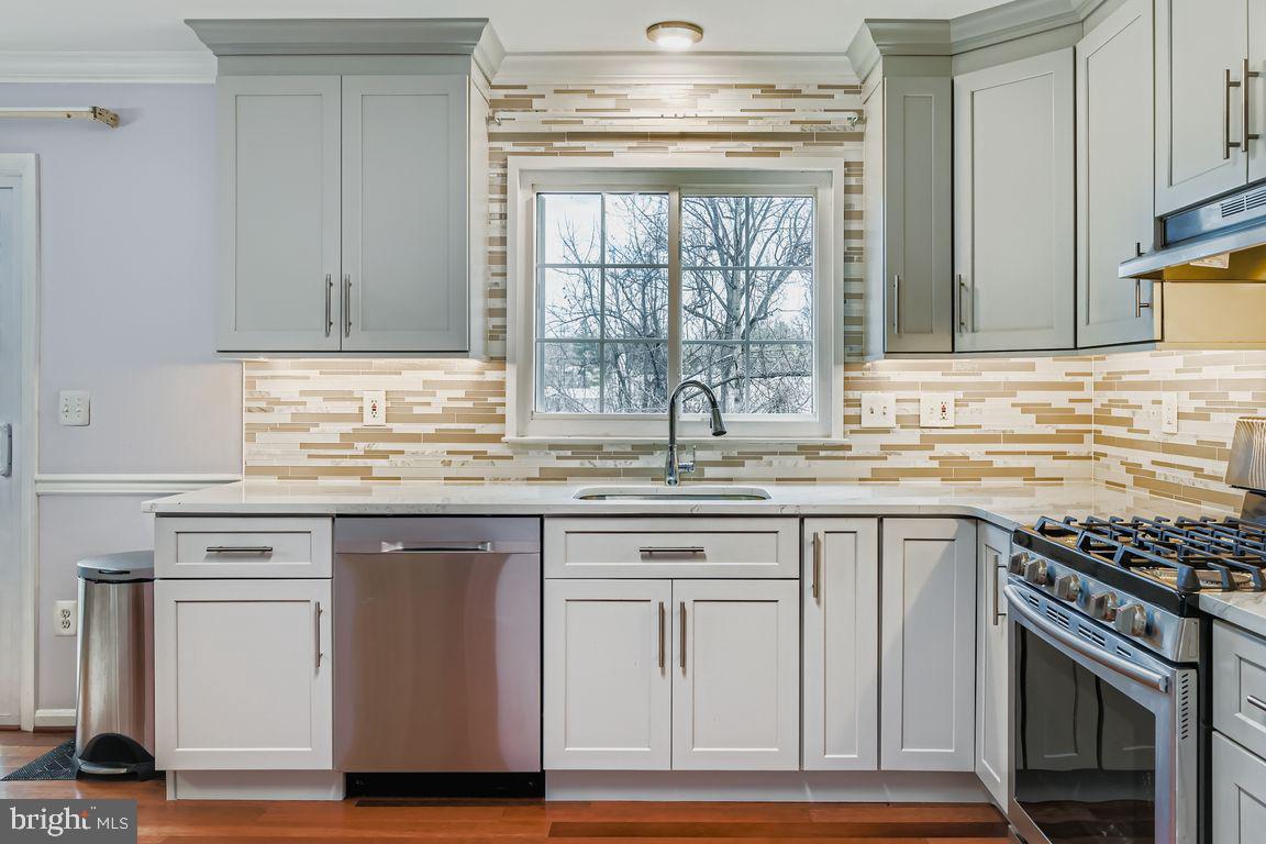 TIMBERGROVE - Residential