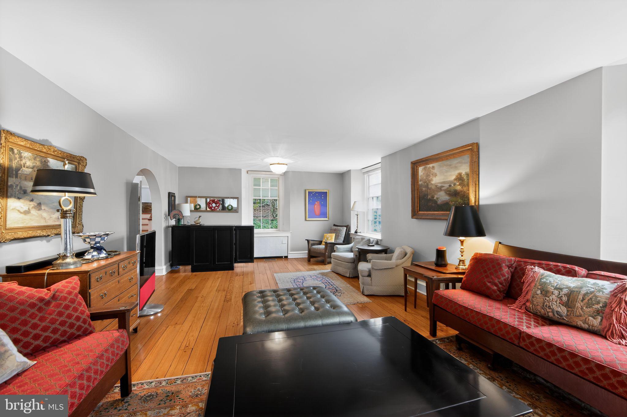 DOWNTOWN WAYNE - Residential