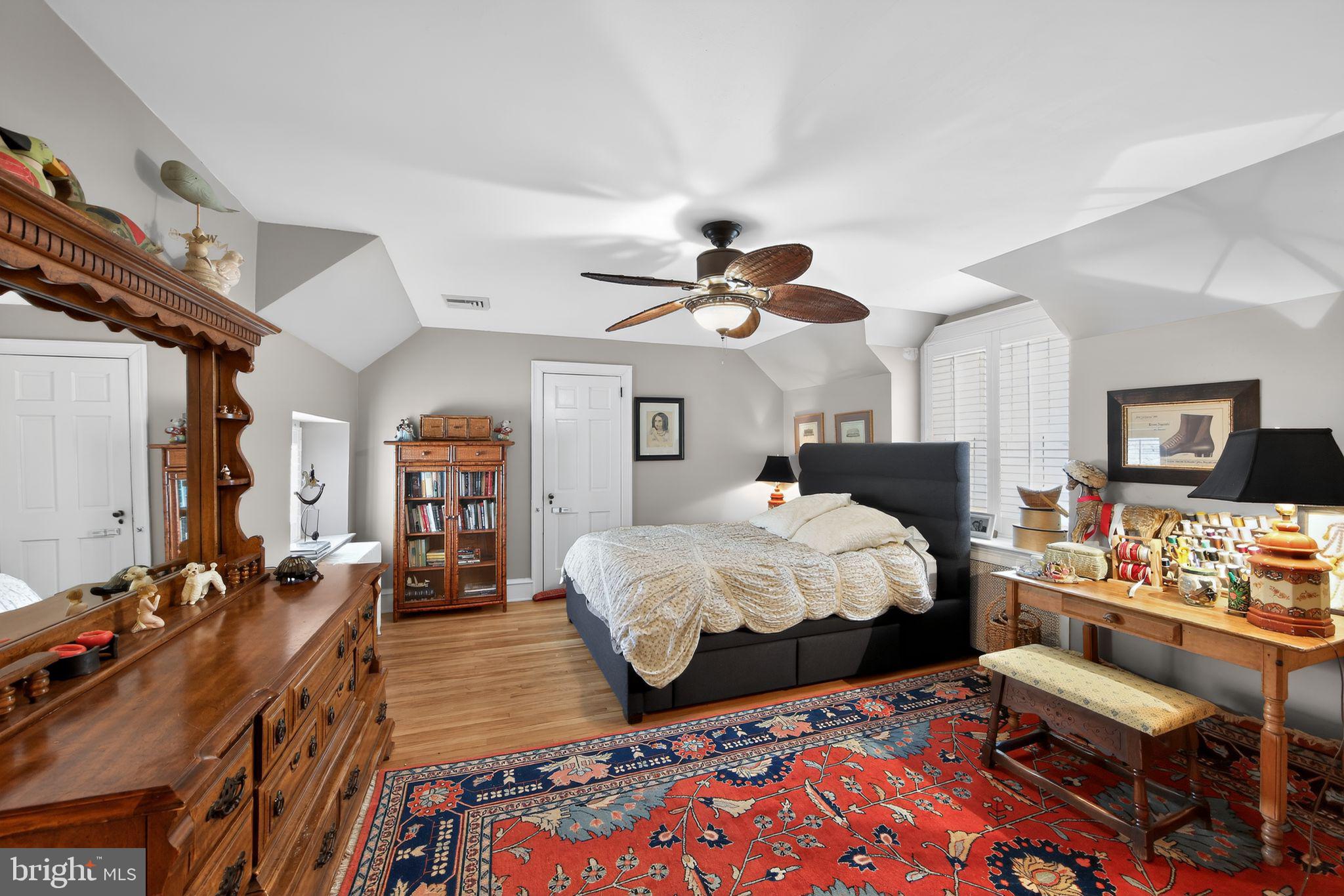 DOWNTOWN WAYNE - Residential