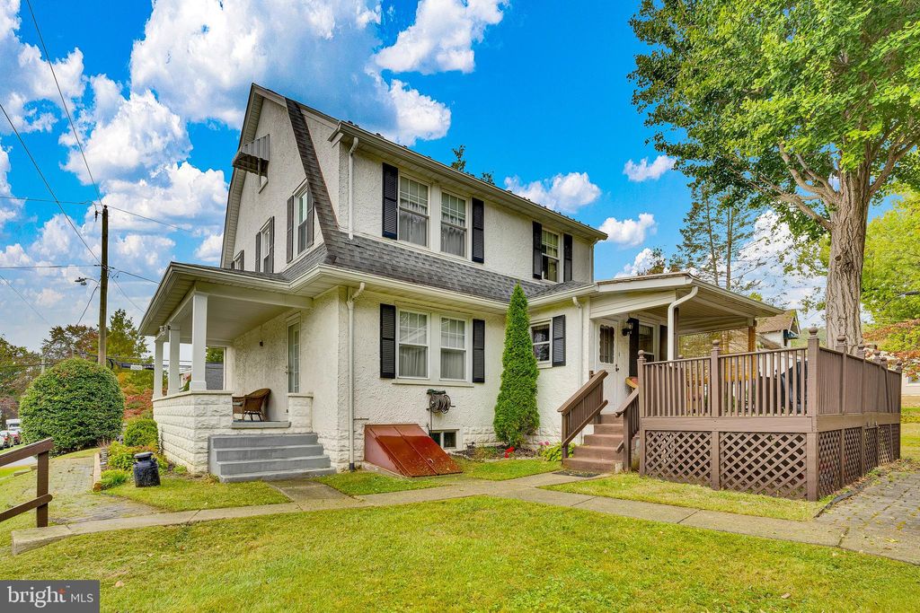 Photo of 2247 Charles Street, GLENSIDE, PA 19038 (MLS # PAMC2159300)