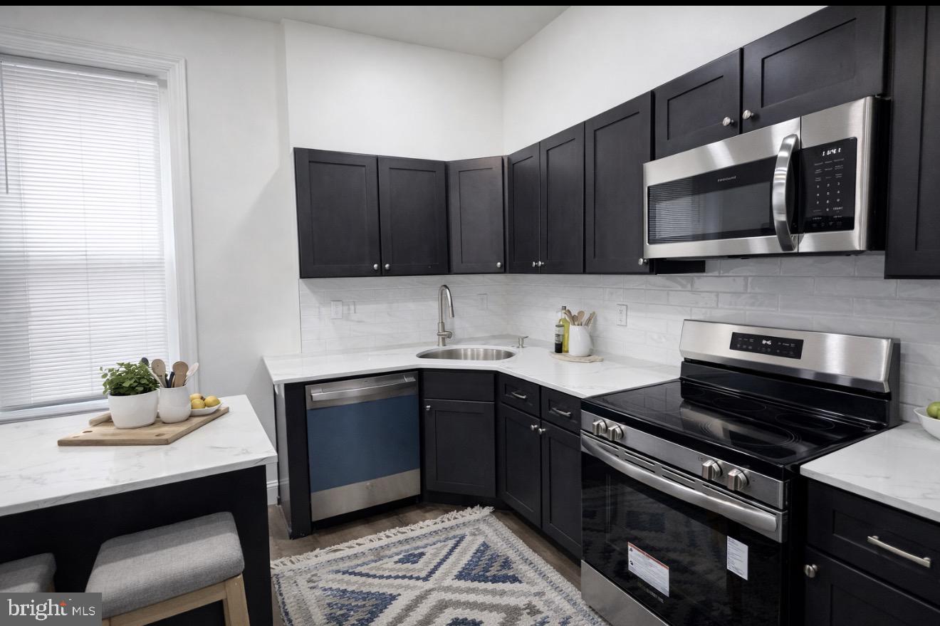 WEST PHILADELPHIA - Residential Income