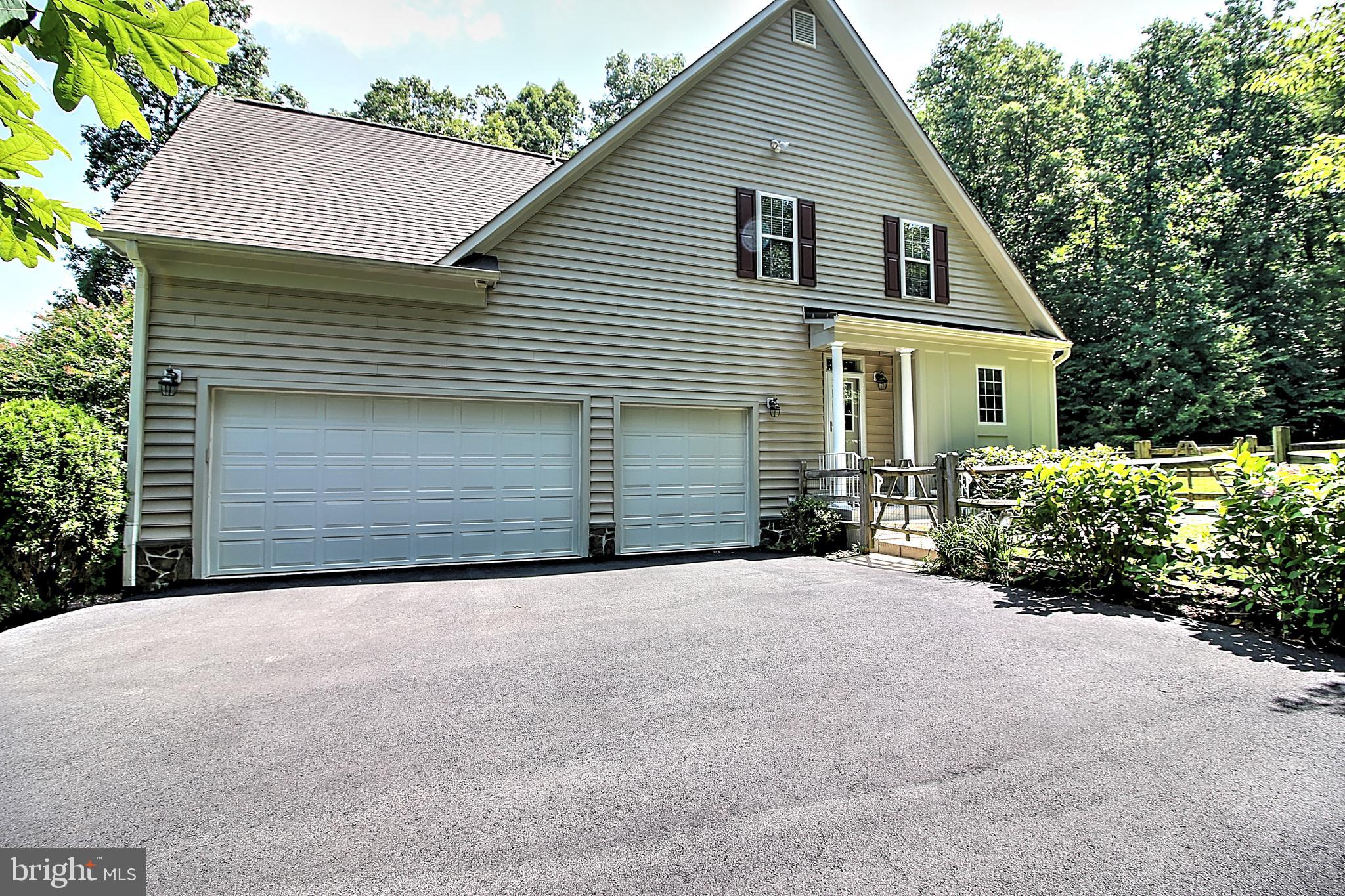 RIVER BEND - Residential