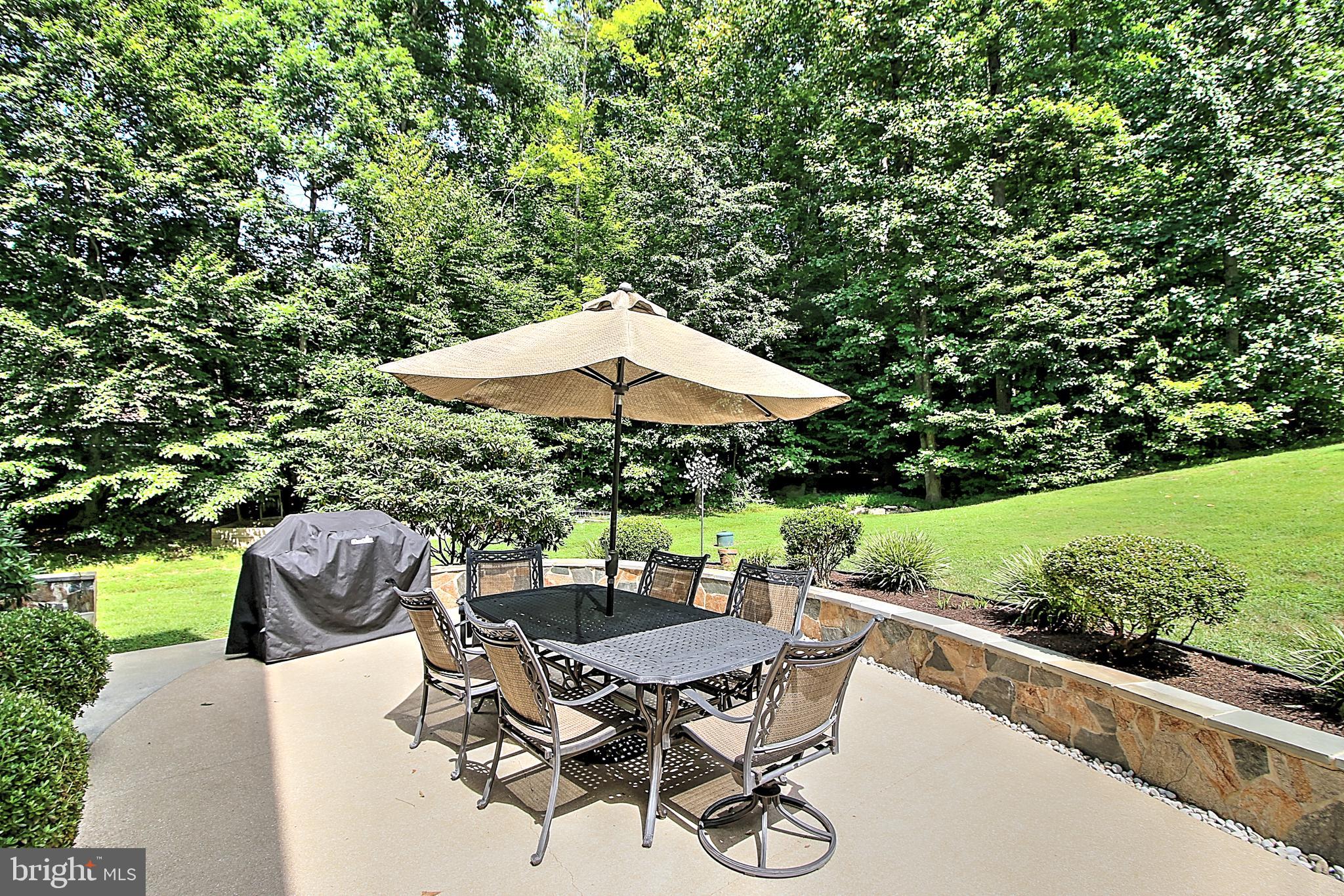 RIVER BEND - Residential