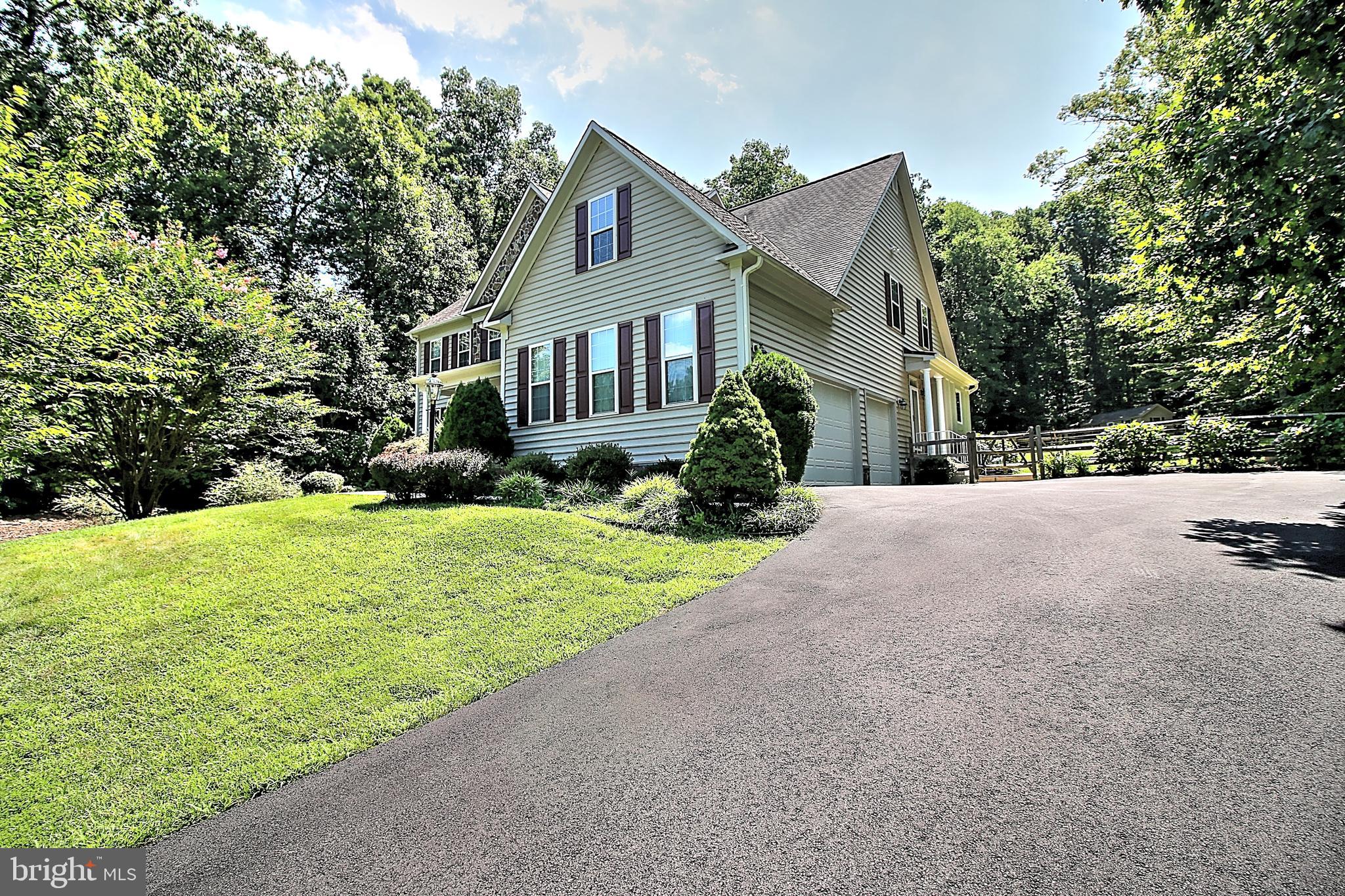 RIVER BEND - Residential