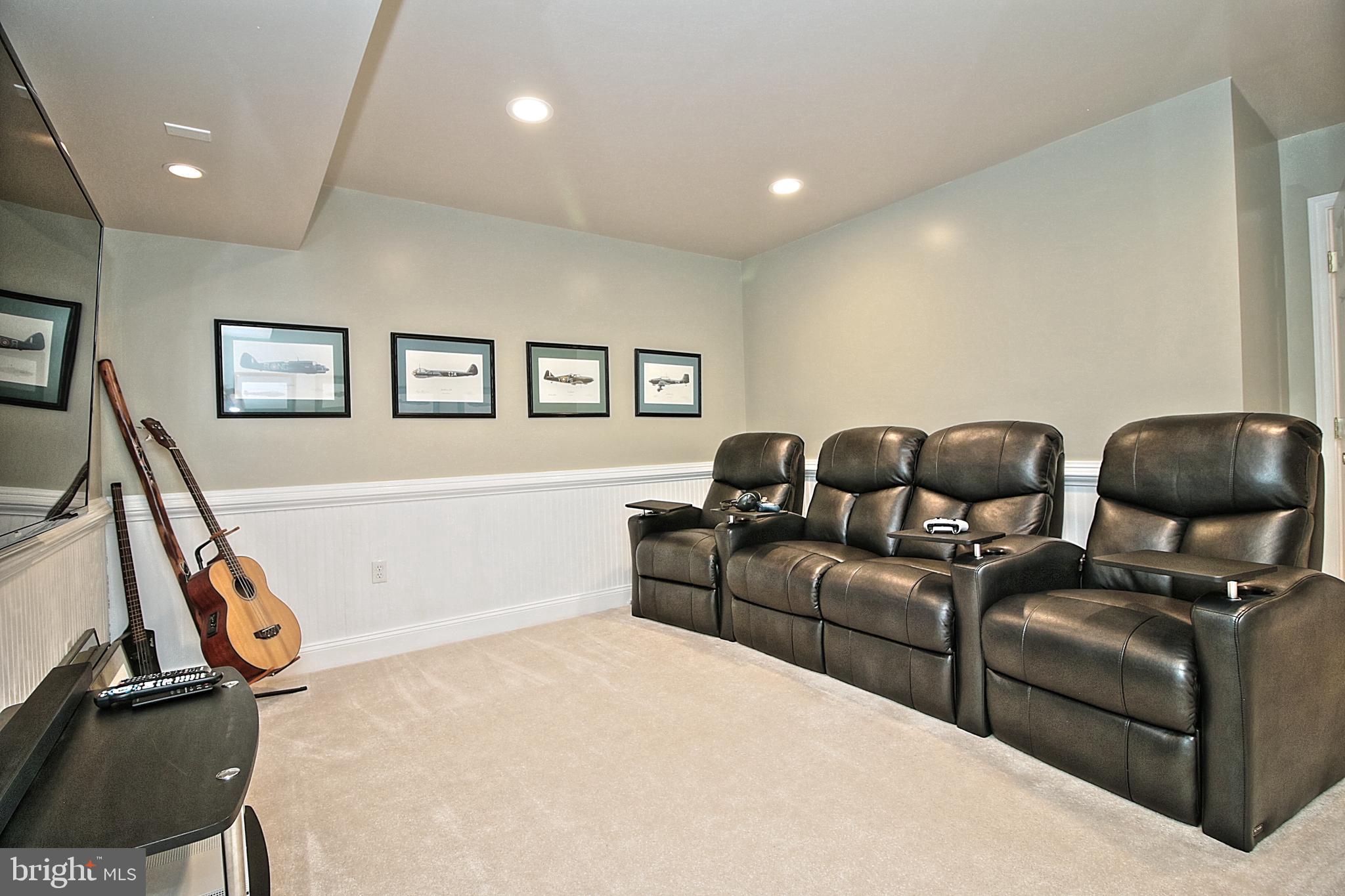 RIVER BEND - Residential