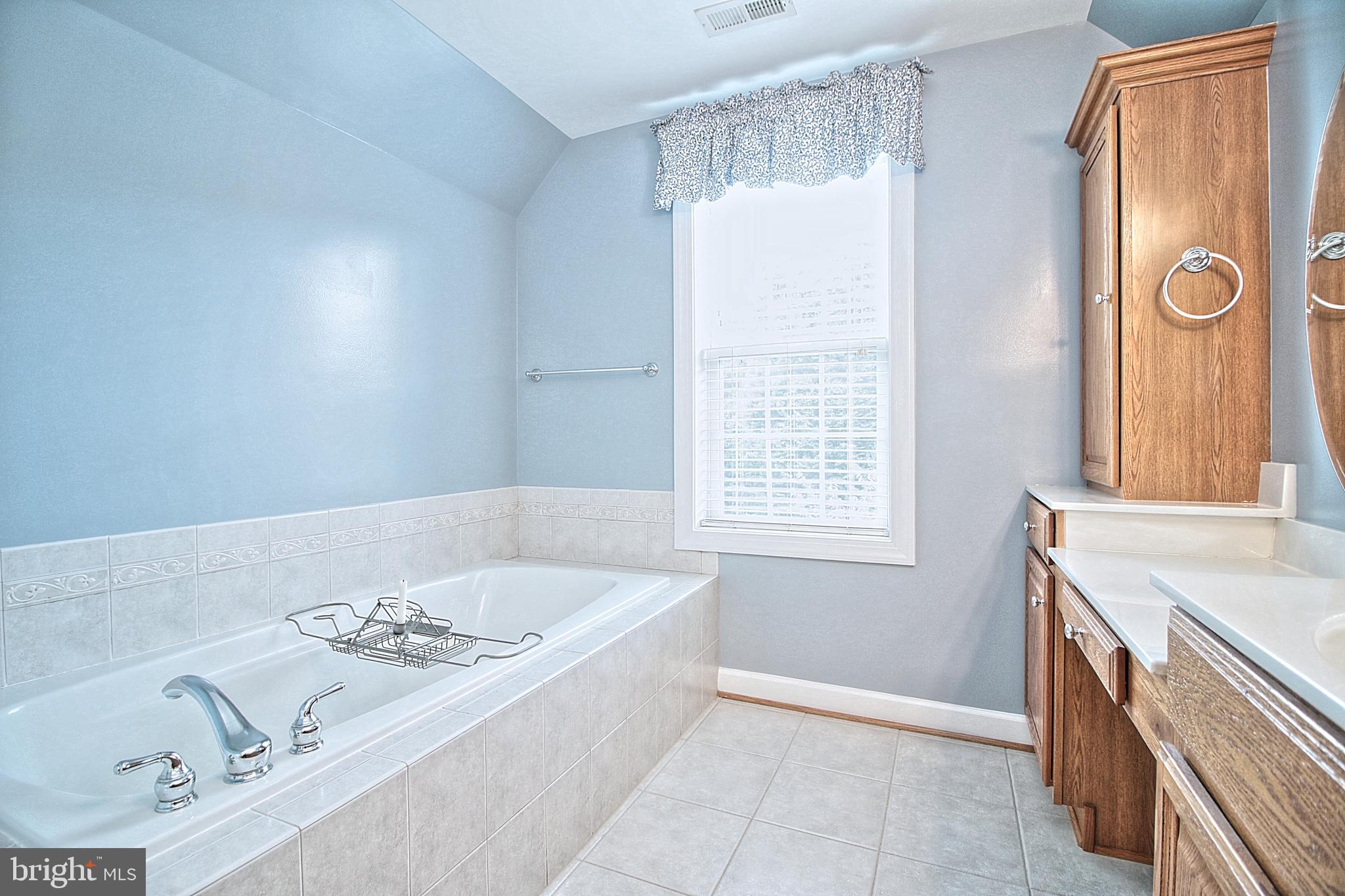 RIVER BEND - Residential