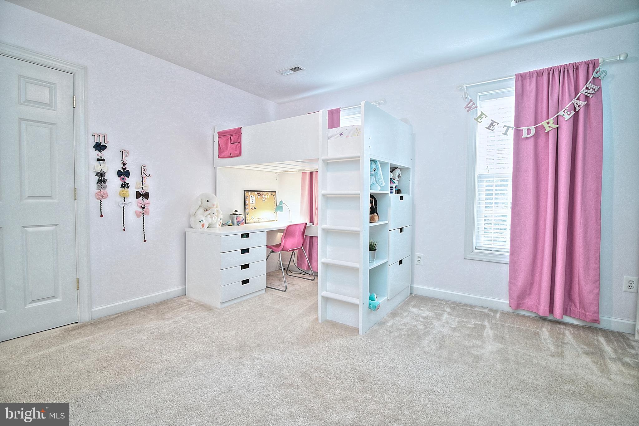 RIVER BEND - Residential