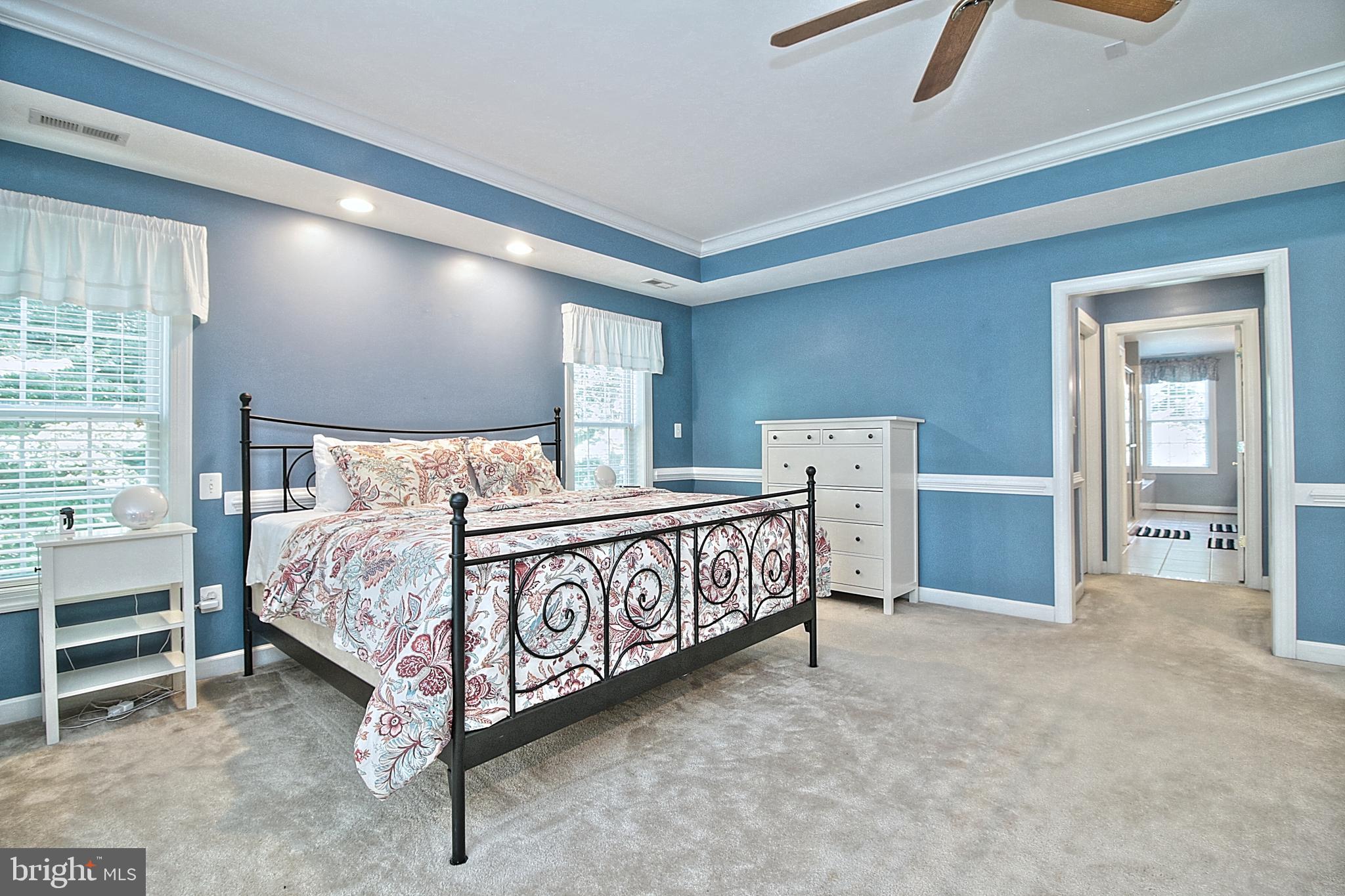 RIVER BEND - Residential