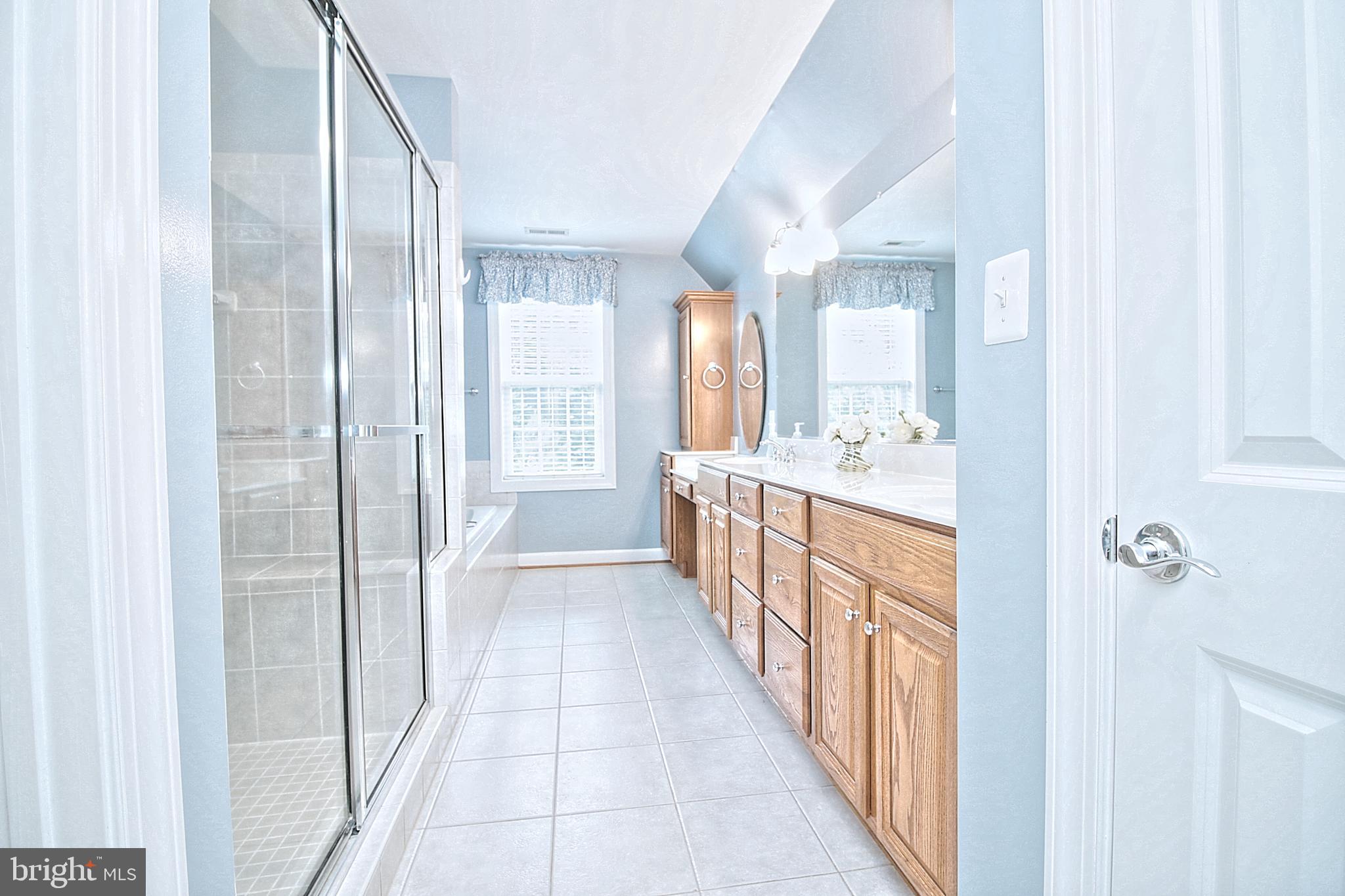 RIVER BEND - Residential