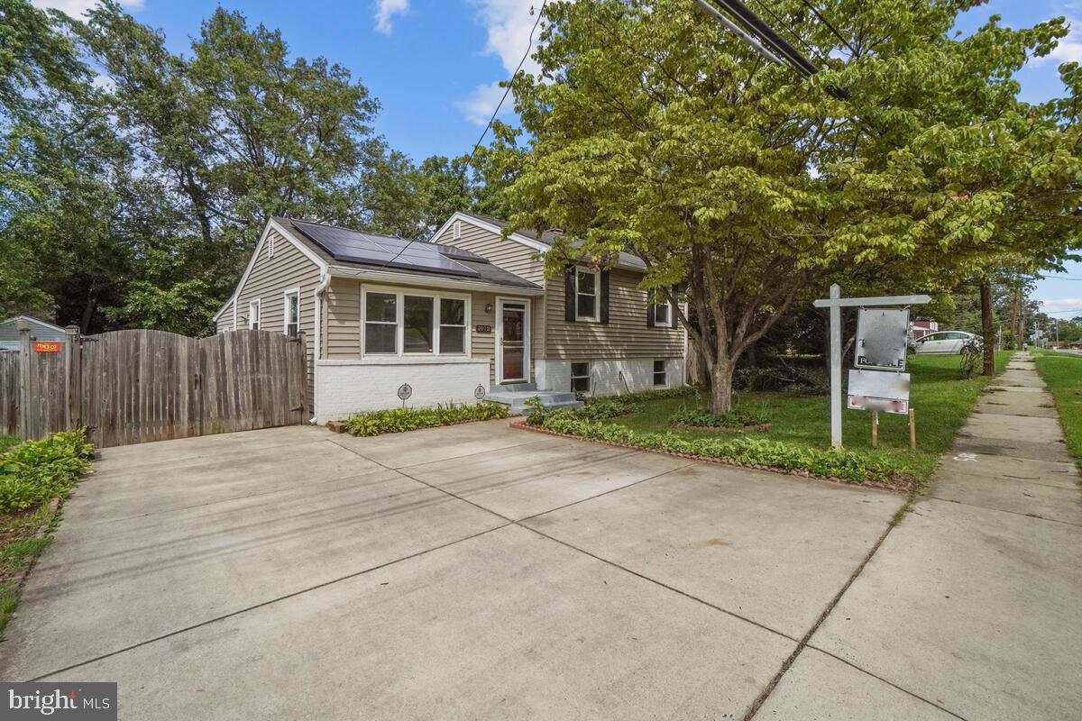 BURGUNDY ESTATES - Residential Lease