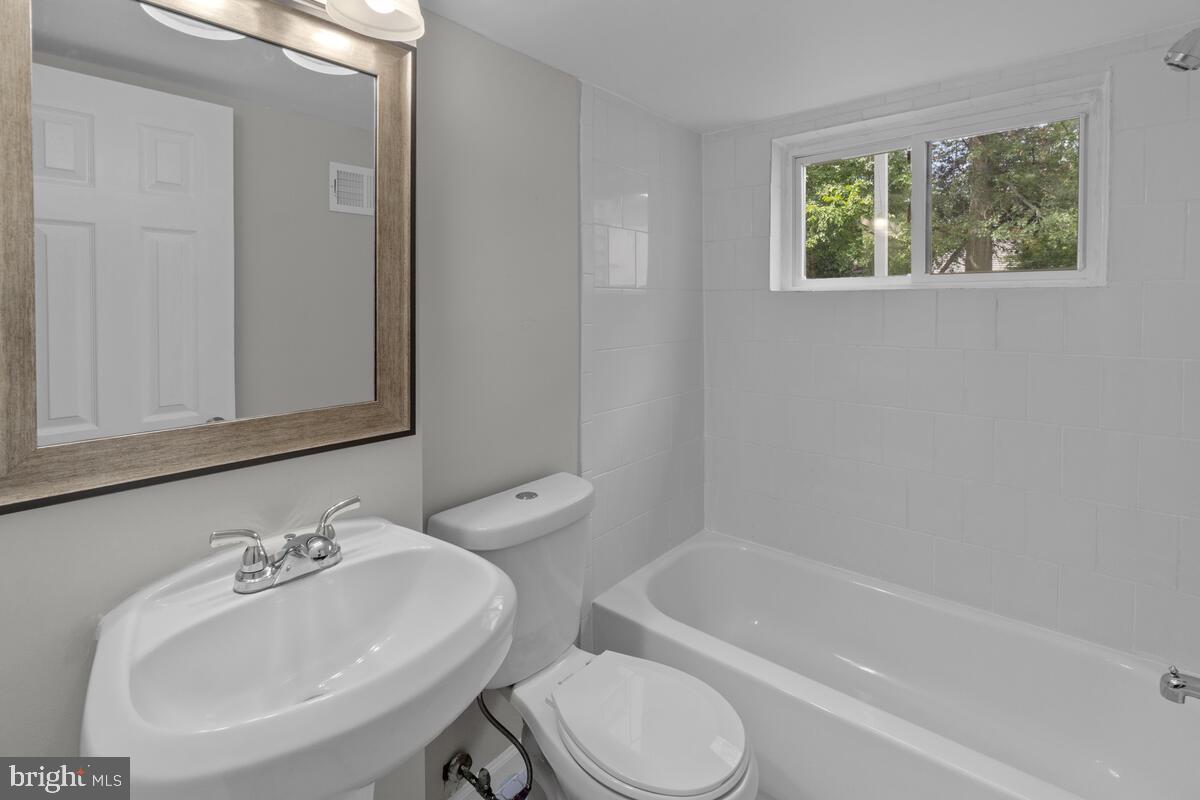 BURGUNDY ESTATES - Residential Lease