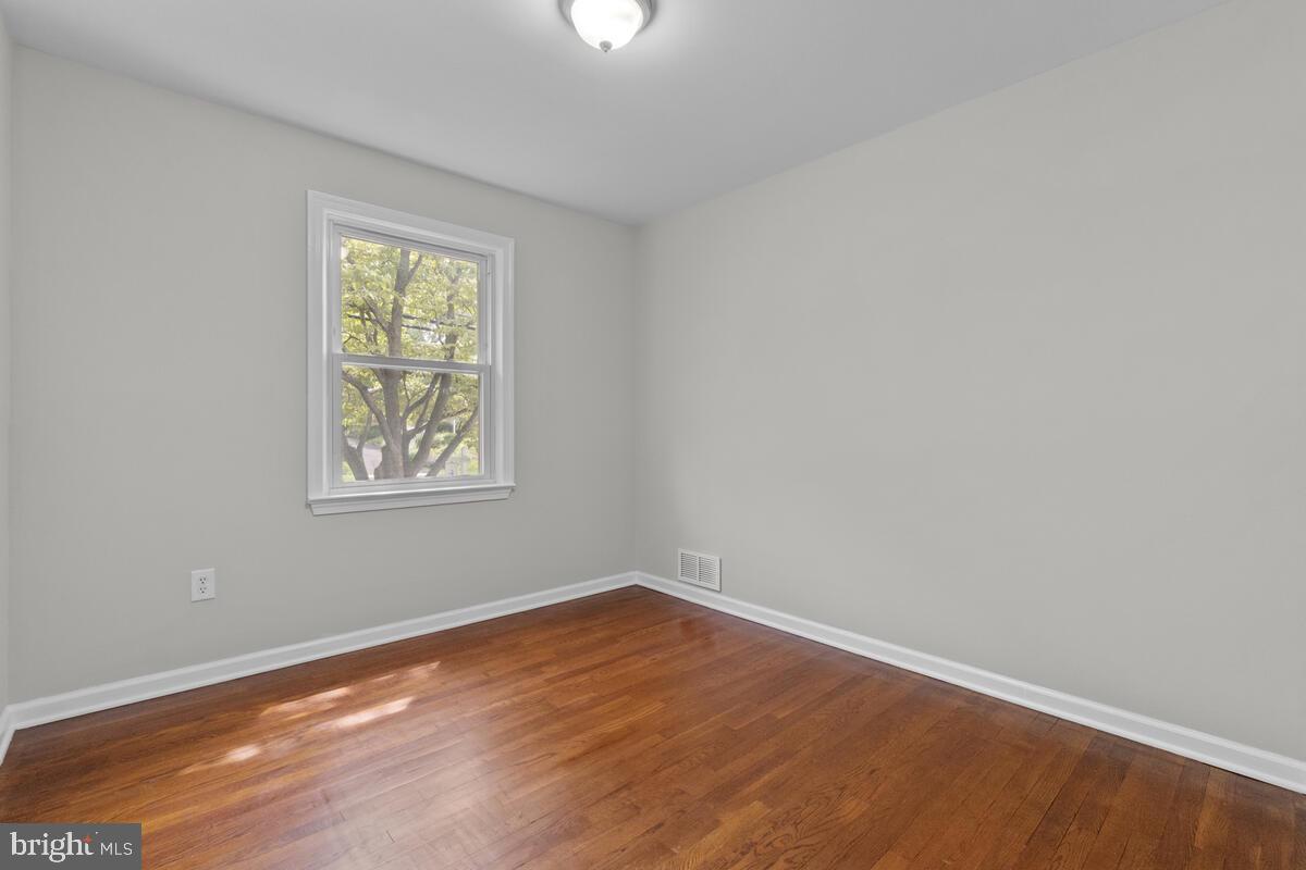 BURGUNDY ESTATES - Residential Lease