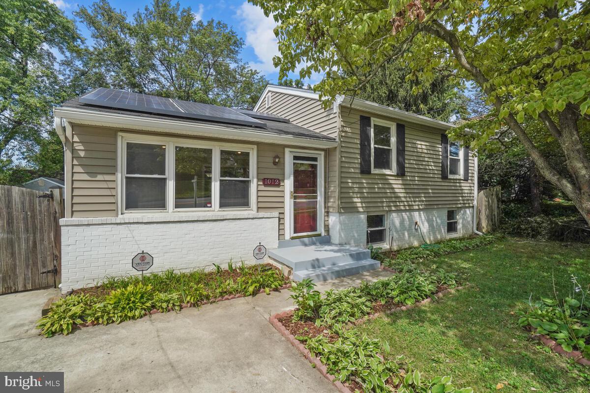 BURGUNDY ESTATES - Residential Lease