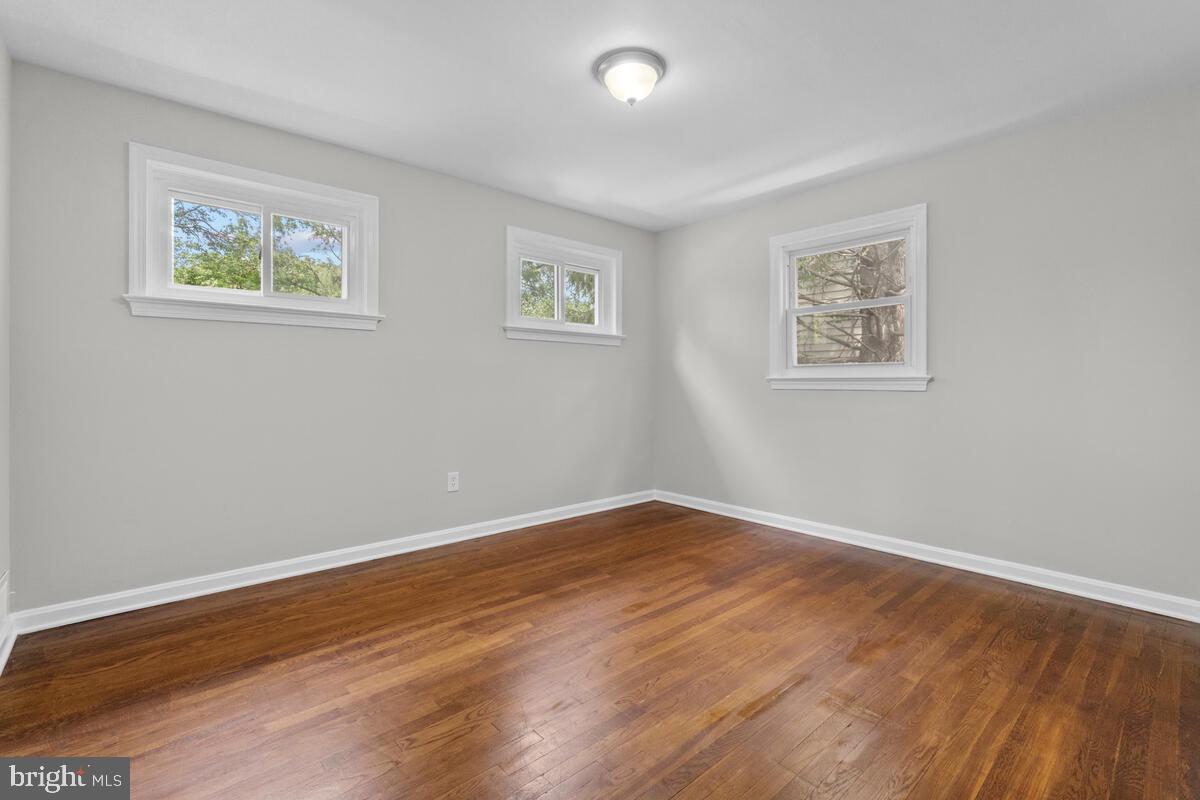 BURGUNDY ESTATES - Residential Lease