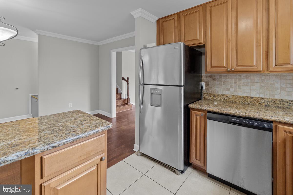 BURGUNDY ESTATES - Residential Lease