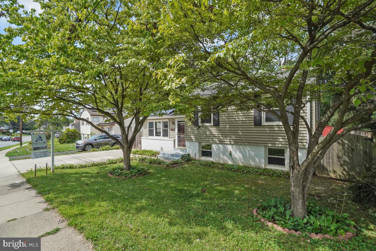 BURGUNDY ESTATES - Residential Lease