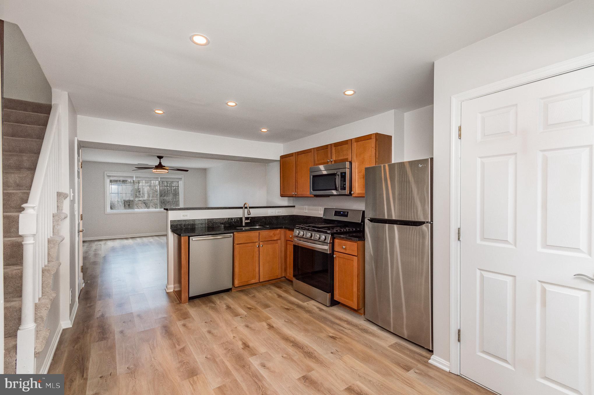 PARKSIDE AT ALEXANDRIA - Residential Lease