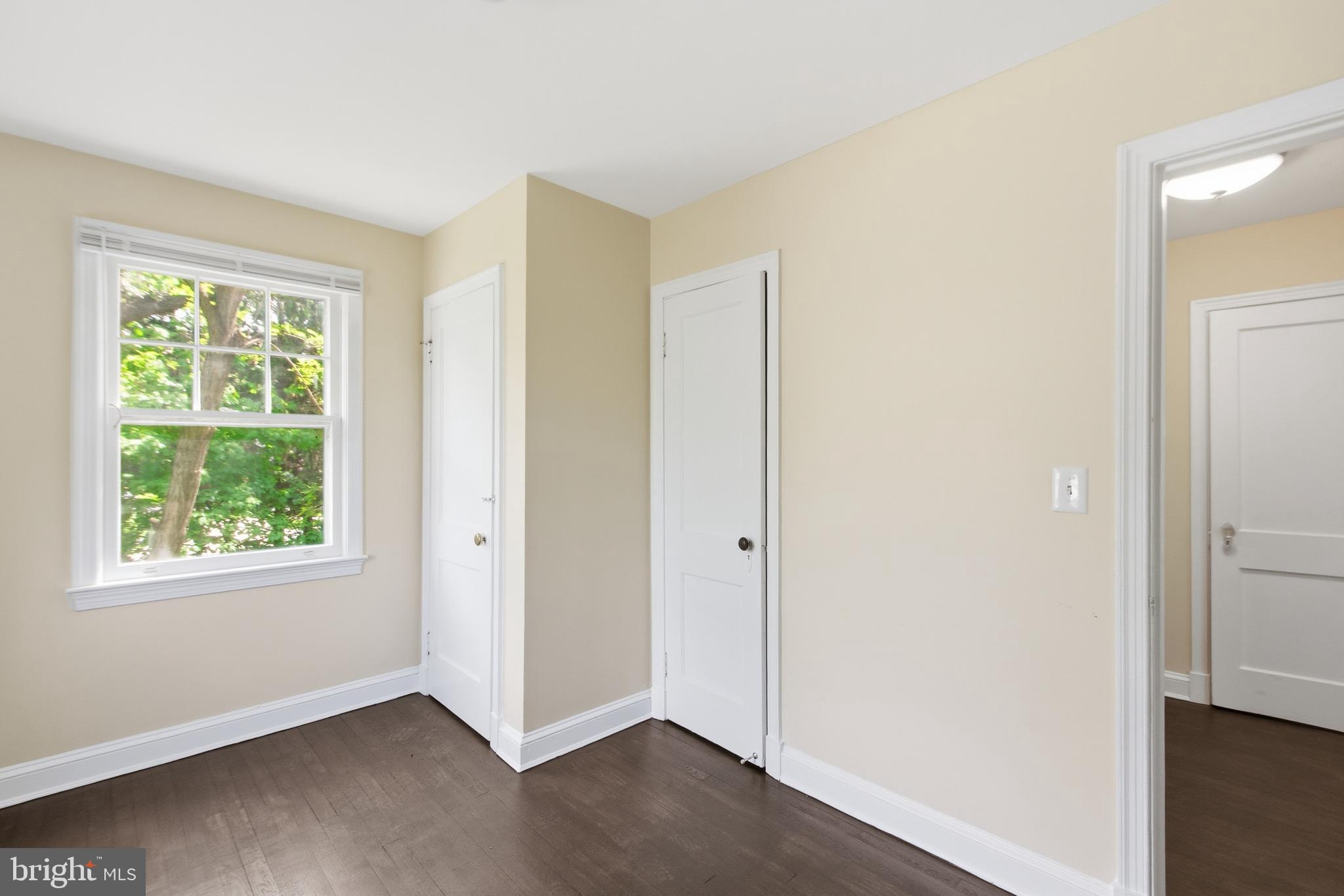 HOYLES - Residential