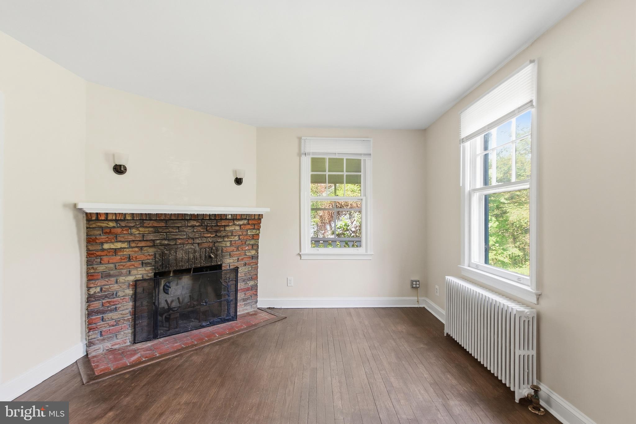 HOYLES - Residential