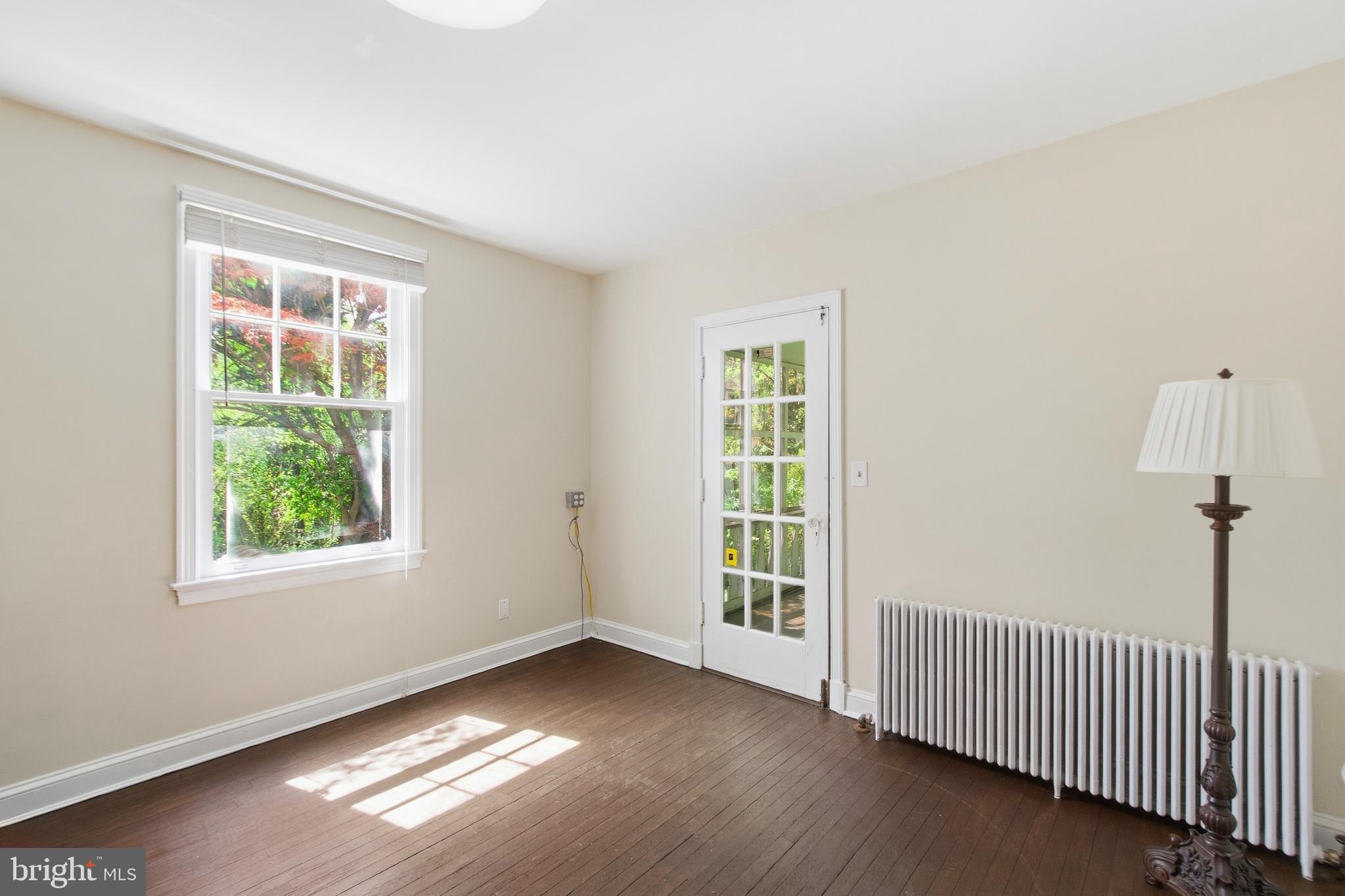 HOYLES - Residential