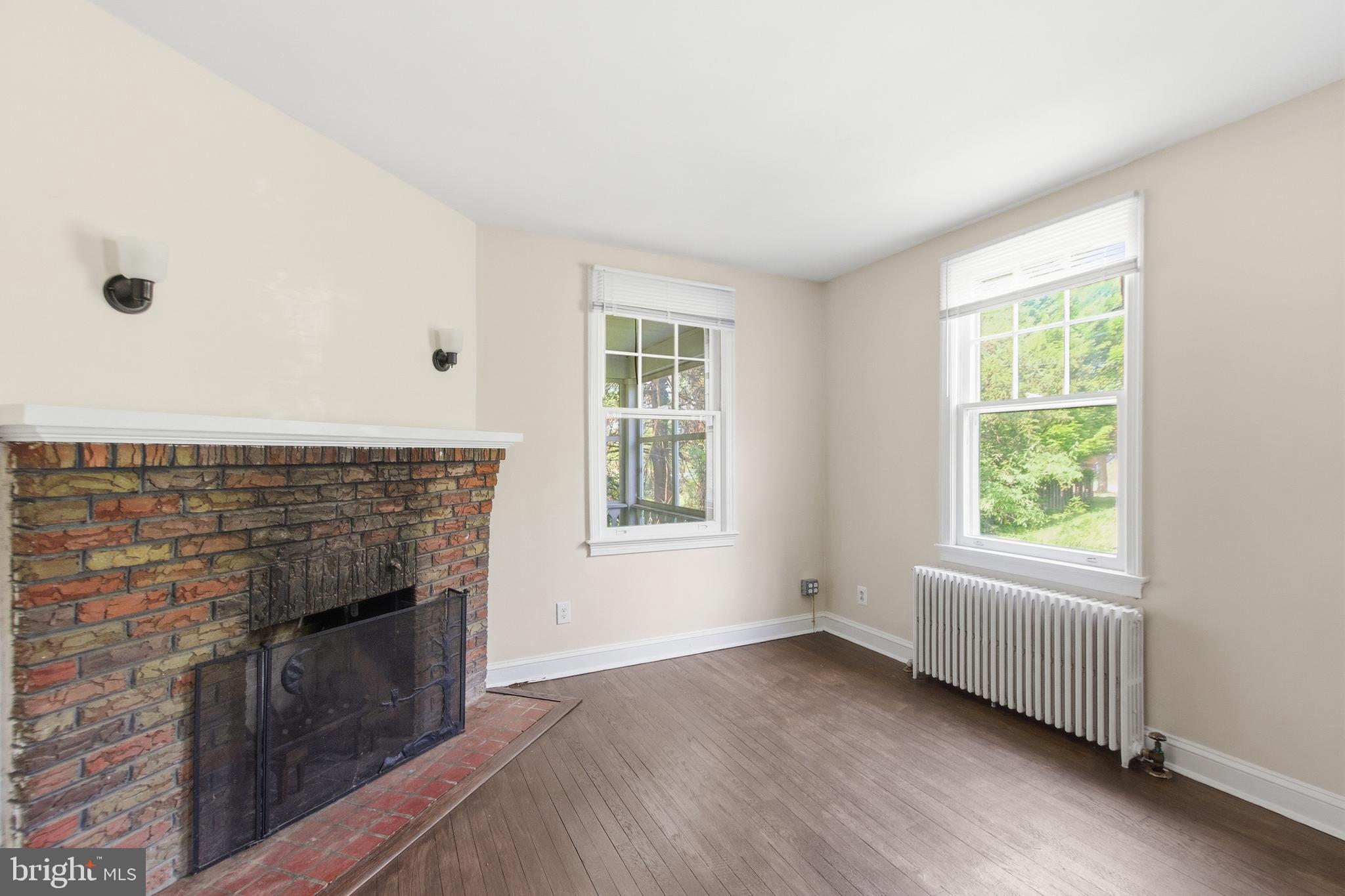 HOYLES - Residential