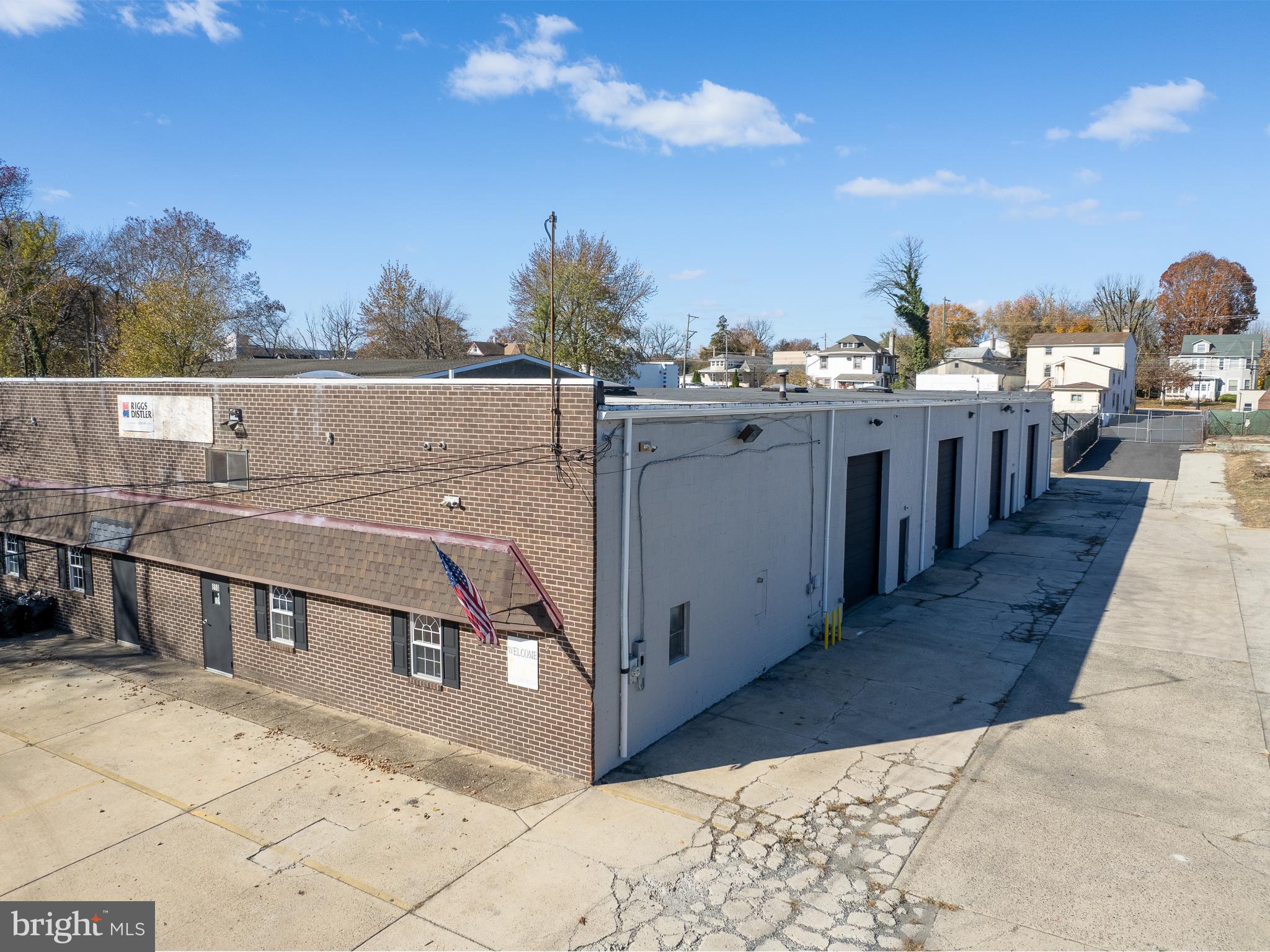 850 HIGHLAND AVENUE
