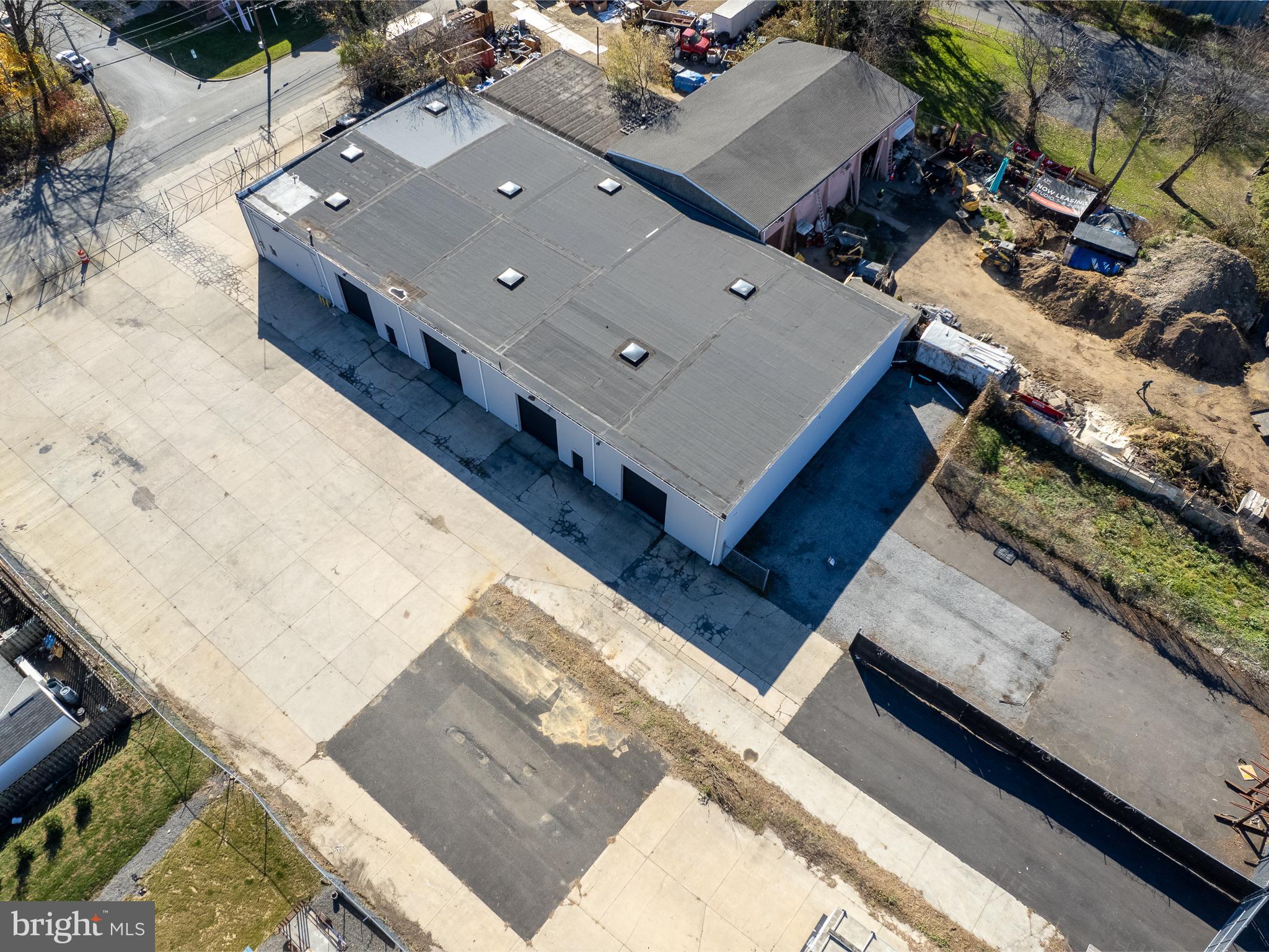 850 HIGHLAND AVENUE