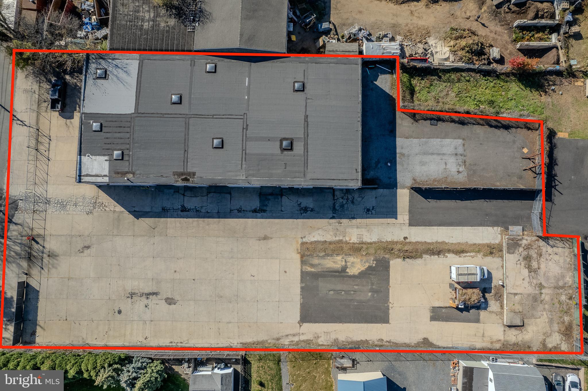 850 HIGHLAND AVENUE