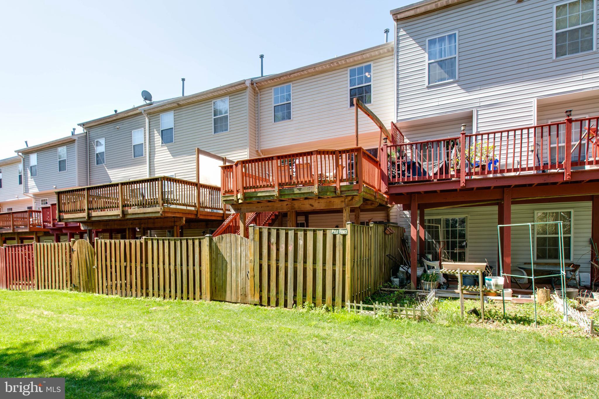 HOWARDS RIDGE - Residential