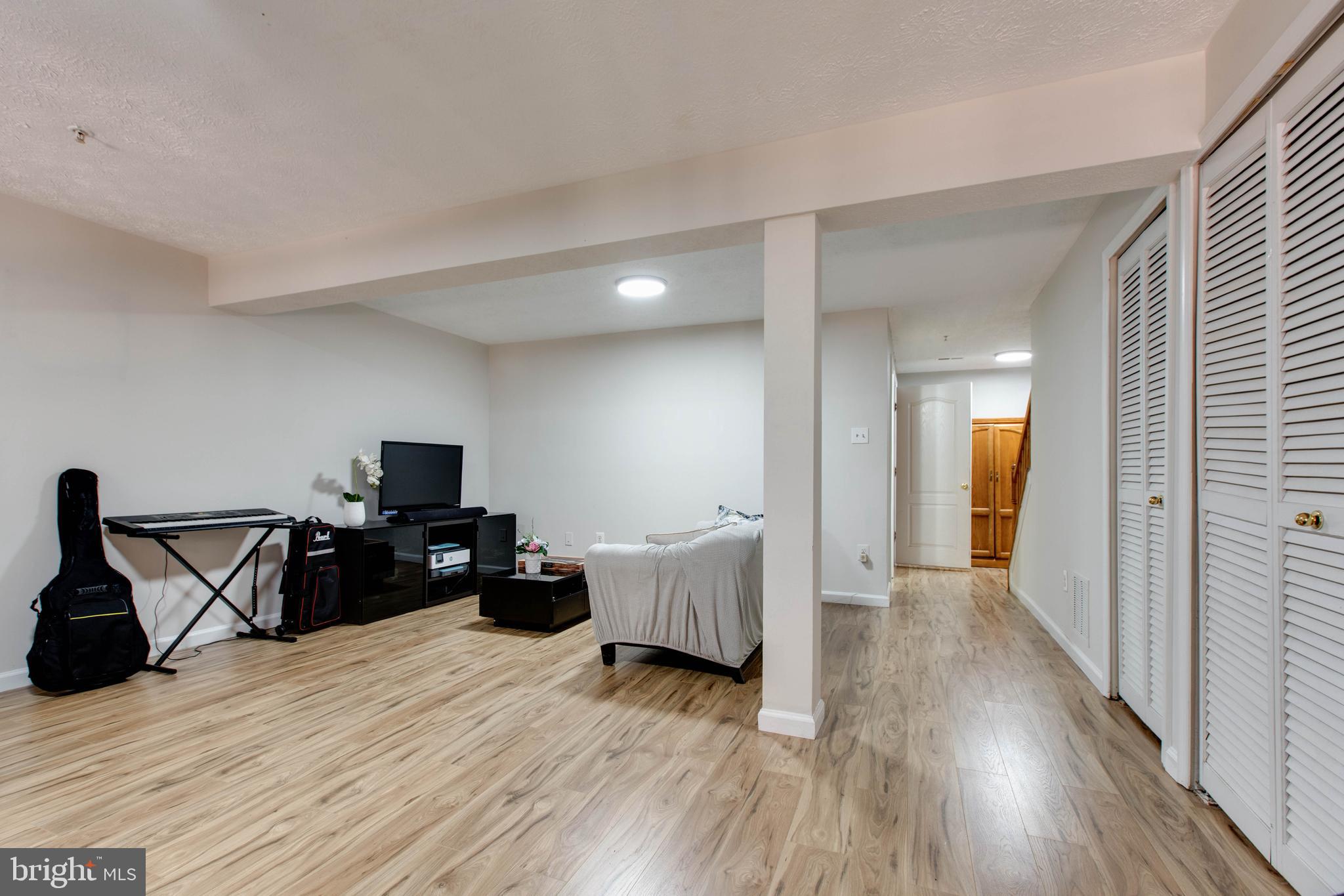 HOWARDS RIDGE - Residential