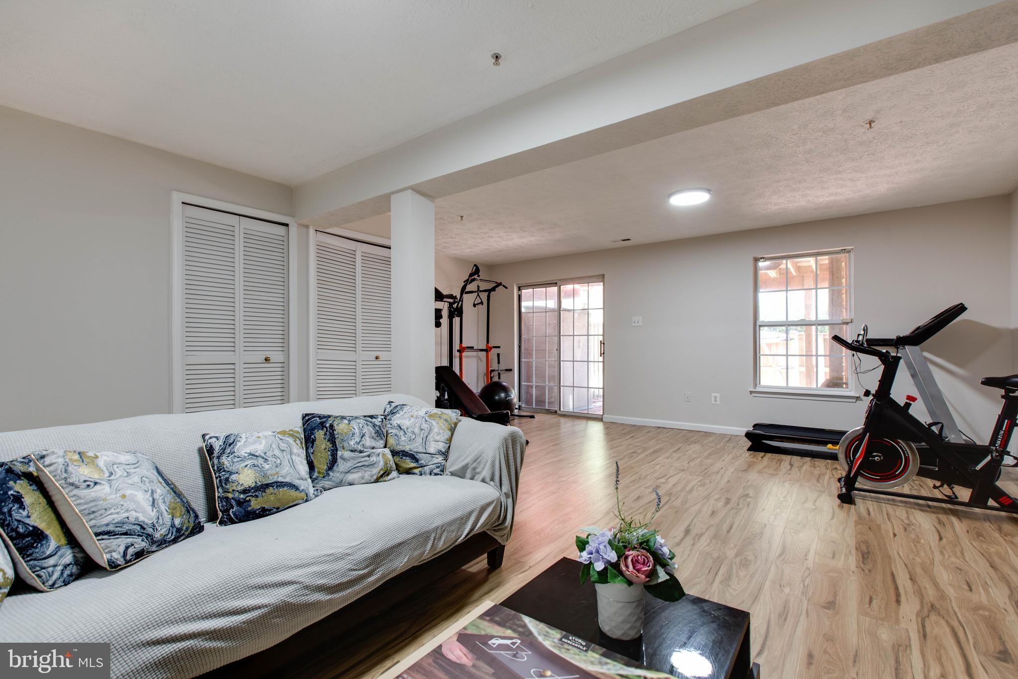 HOWARDS RIDGE - Residential