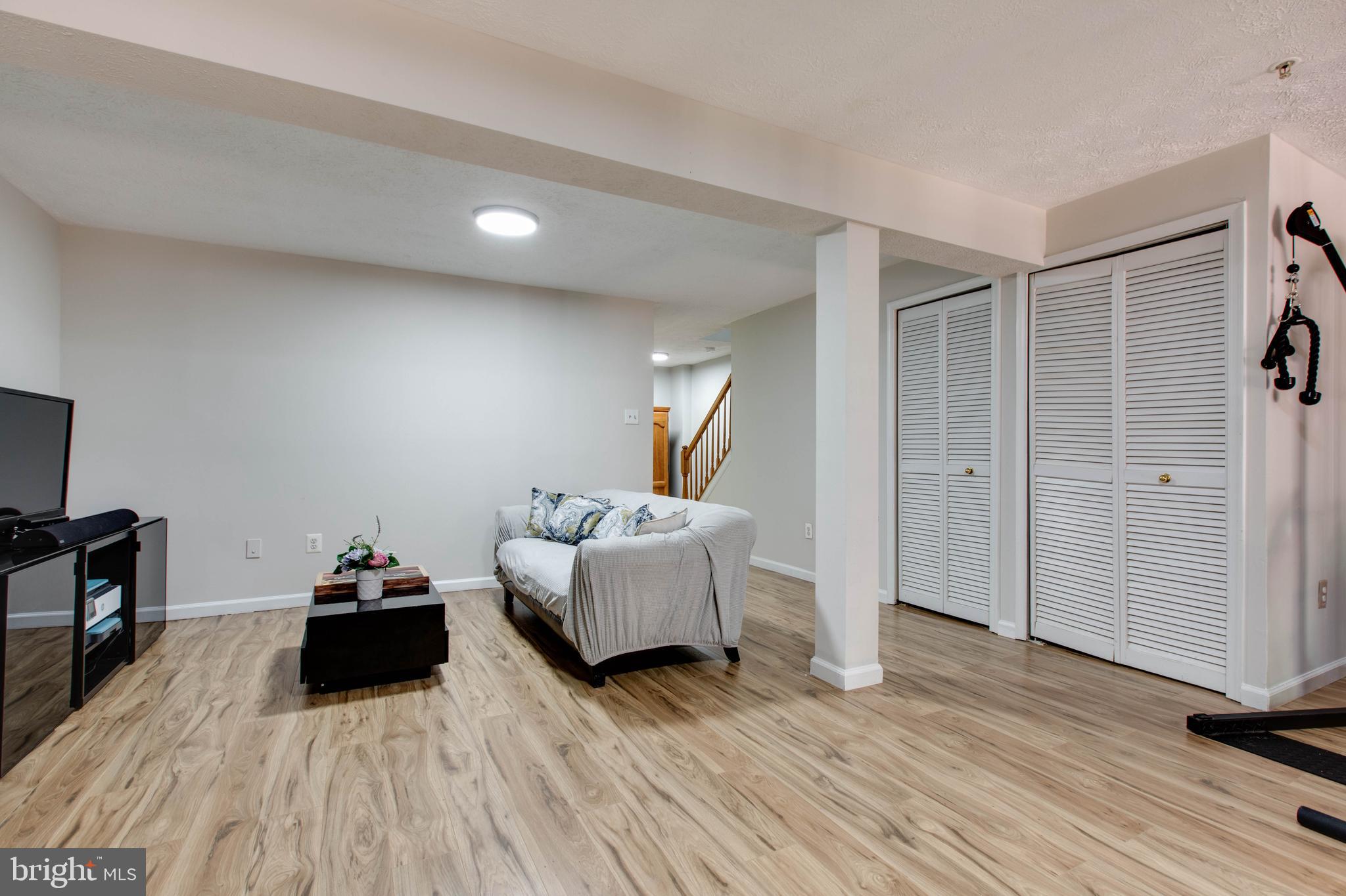 HOWARDS RIDGE - Residential