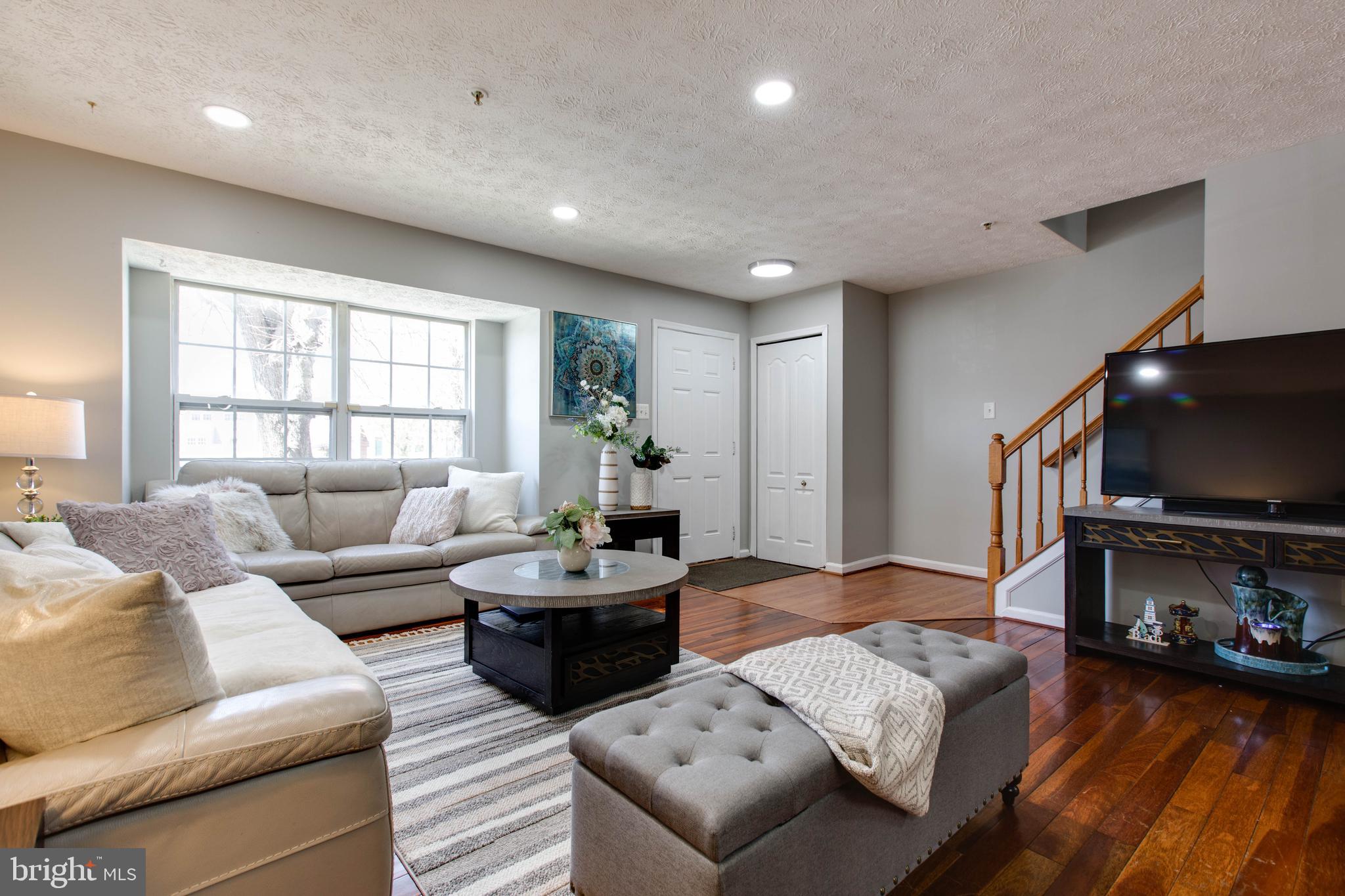 HOWARDS RIDGE - Residential