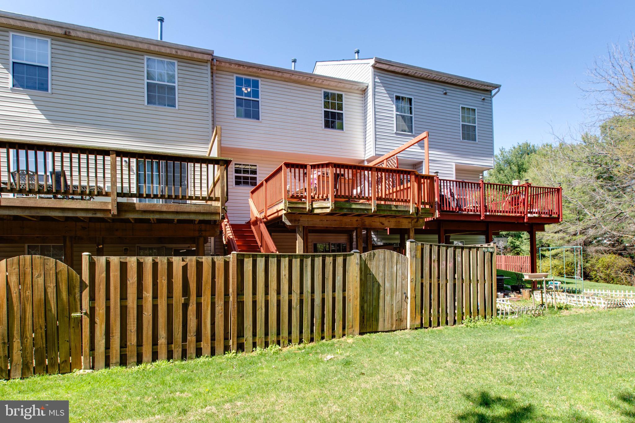 HOWARDS RIDGE - Residential