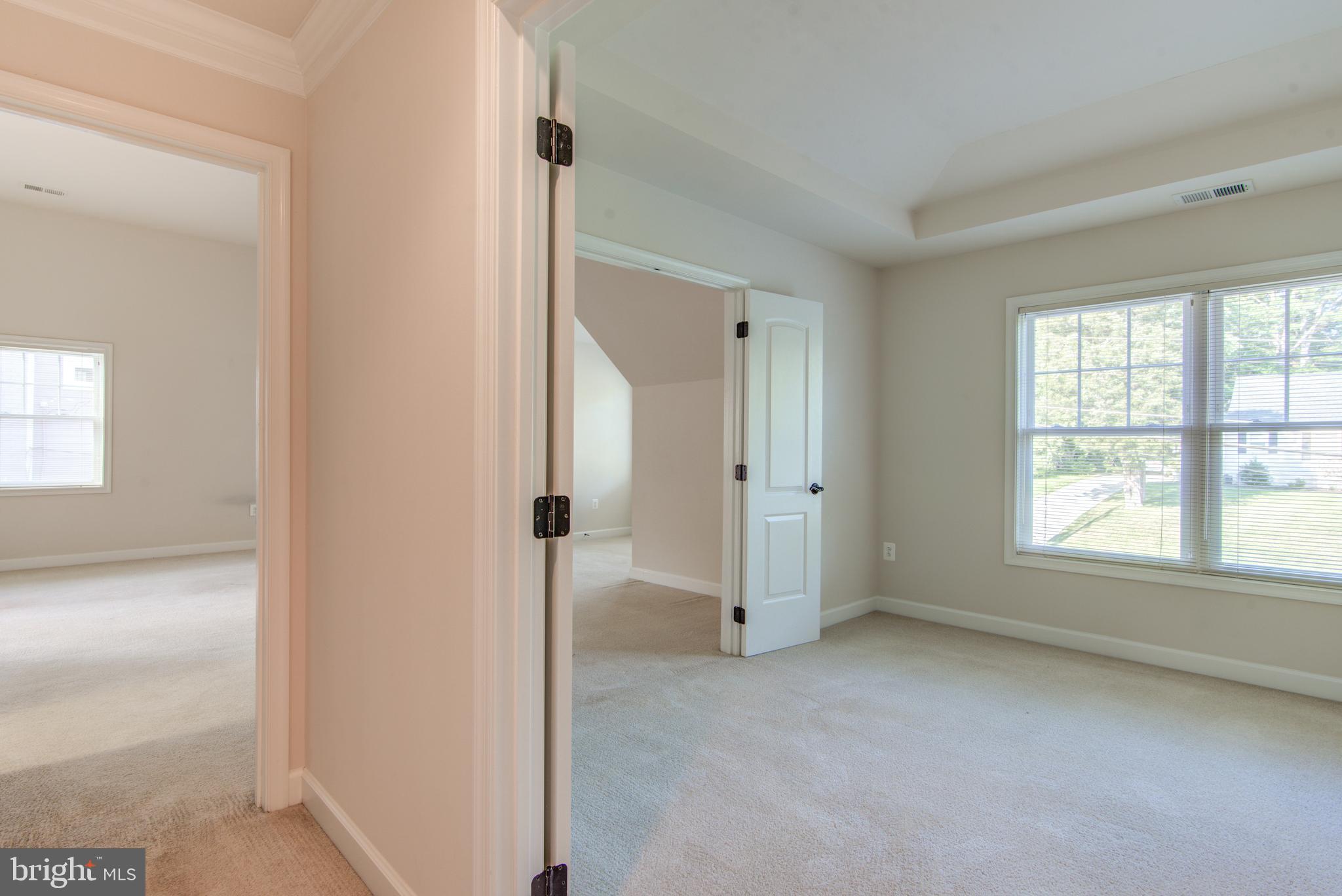 BROYHILL PARK - Residential Lease