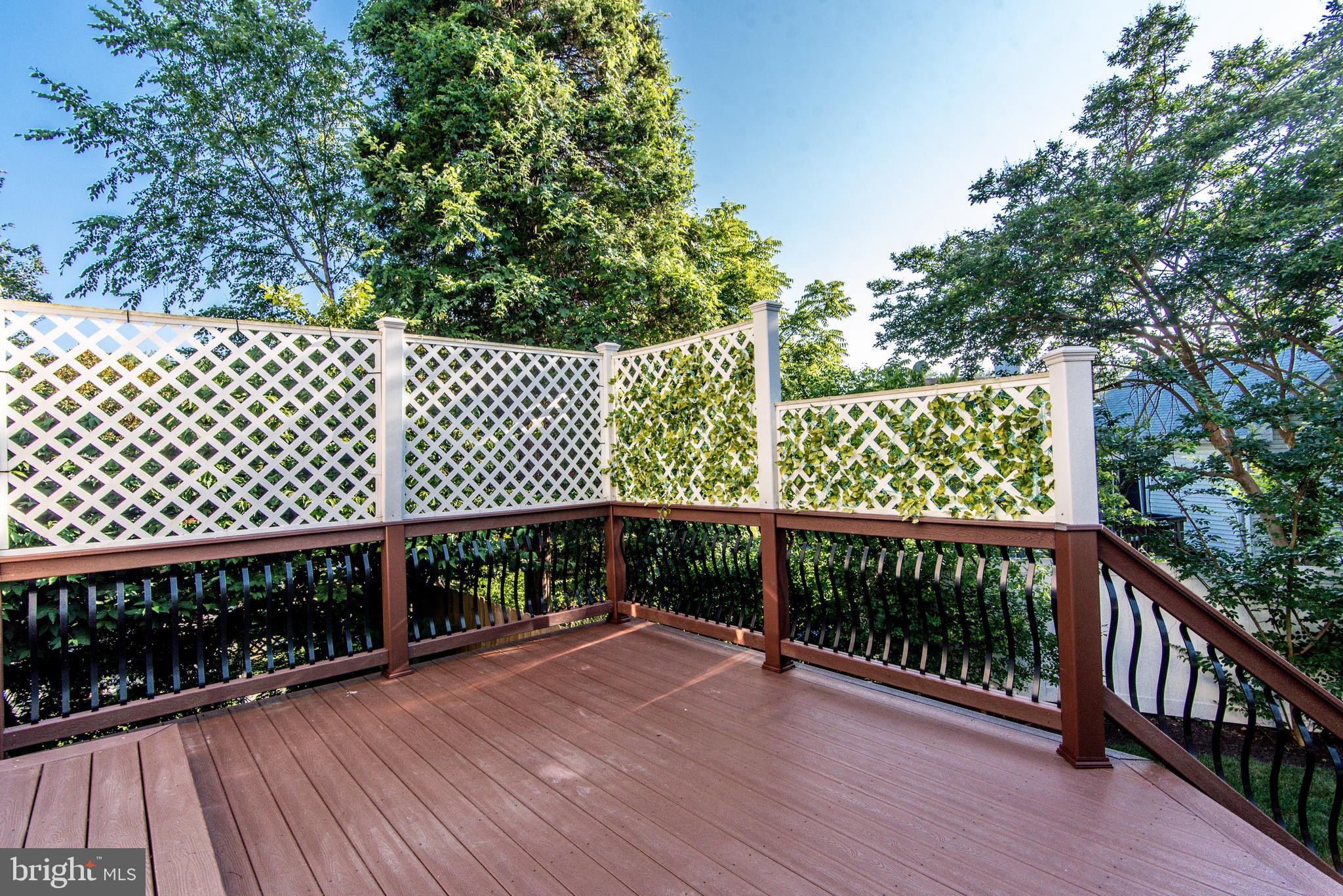 BROYHILL PARK - Residential Lease