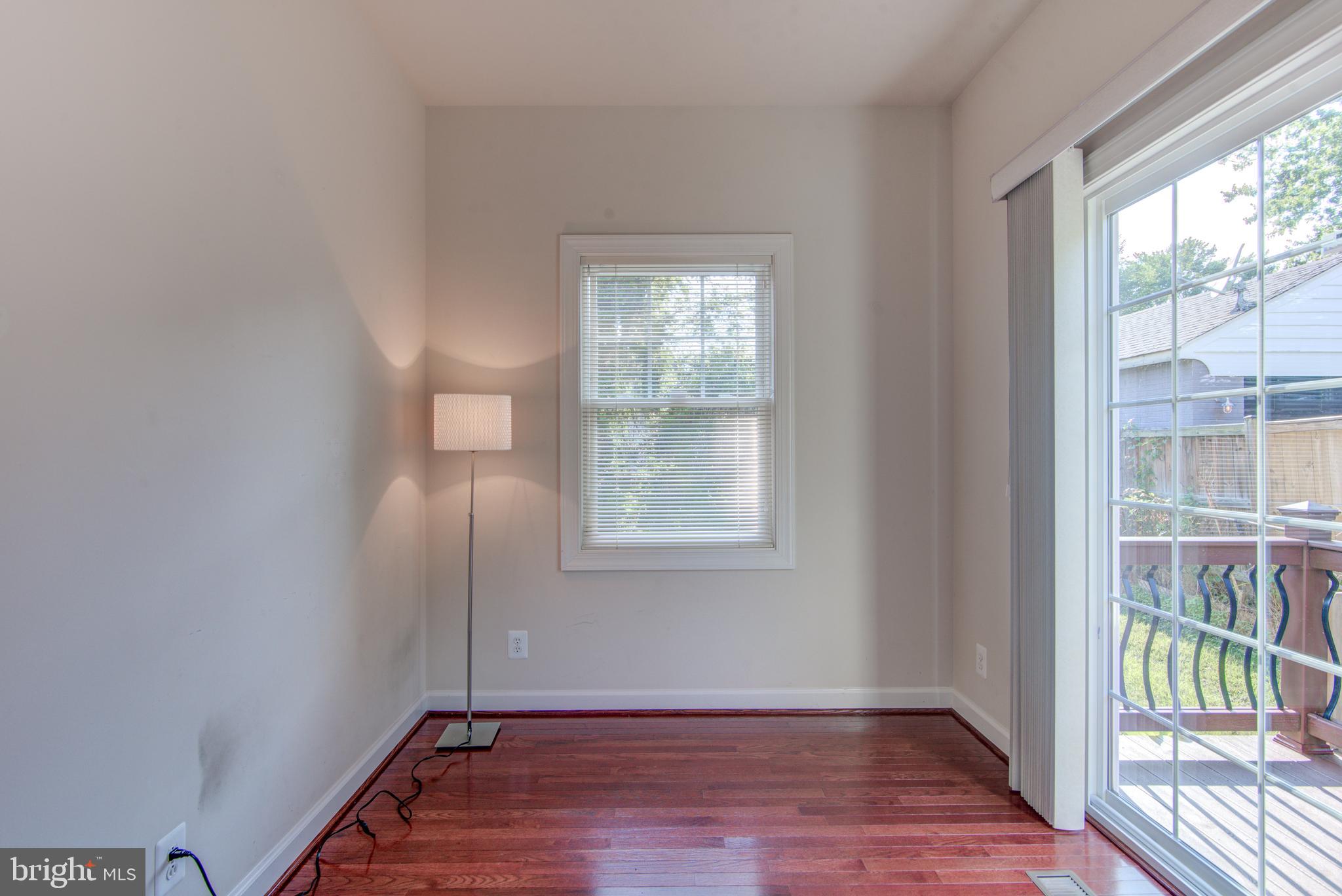 BROYHILL PARK - Residential Lease