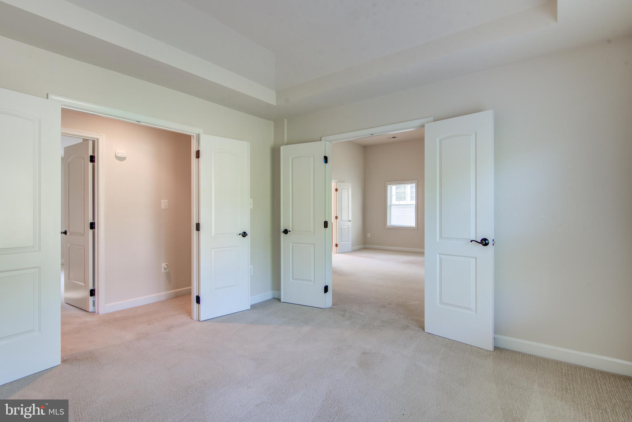 BROYHILL PARK - Residential Lease