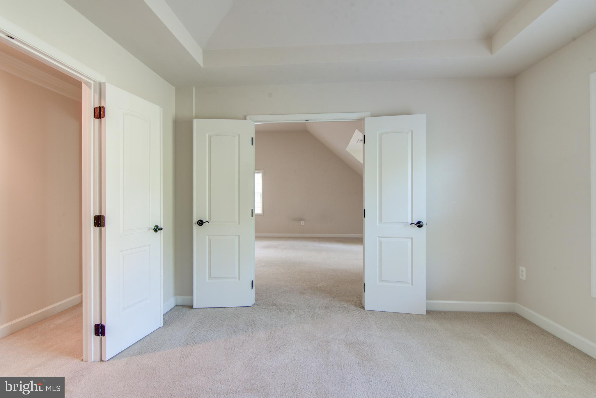 BROYHILL PARK - Residential Lease