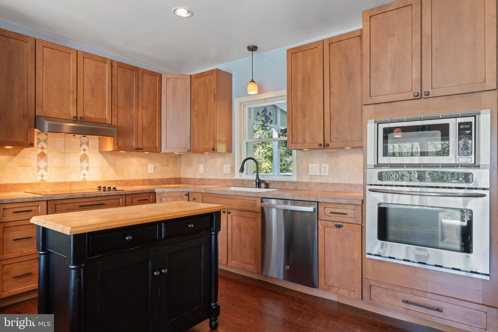 Photo of 7127 Wilson Road, MARSHALL, VA 20115 (MLS # VAFQ2018556)