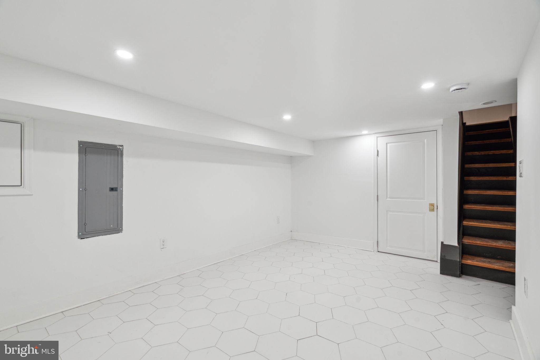 PASSYUNK SQUARE - Residential