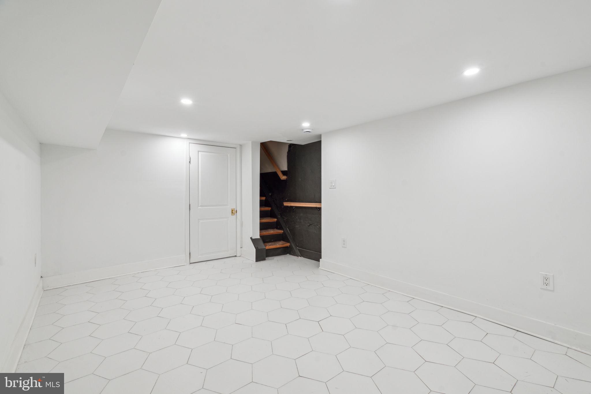 PASSYUNK SQUARE - Residential